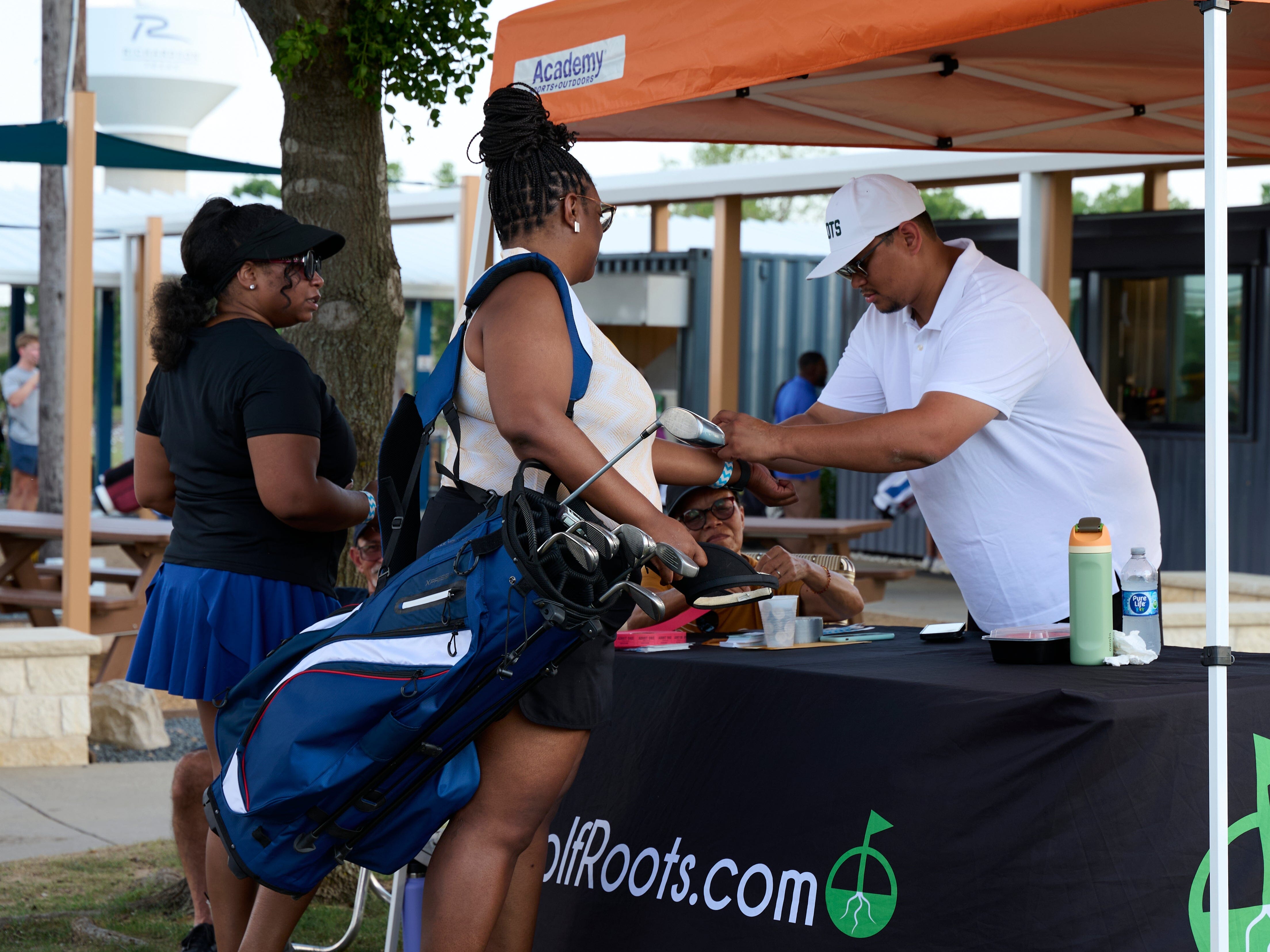 GolfRoots “Build-a-Bag” Tool