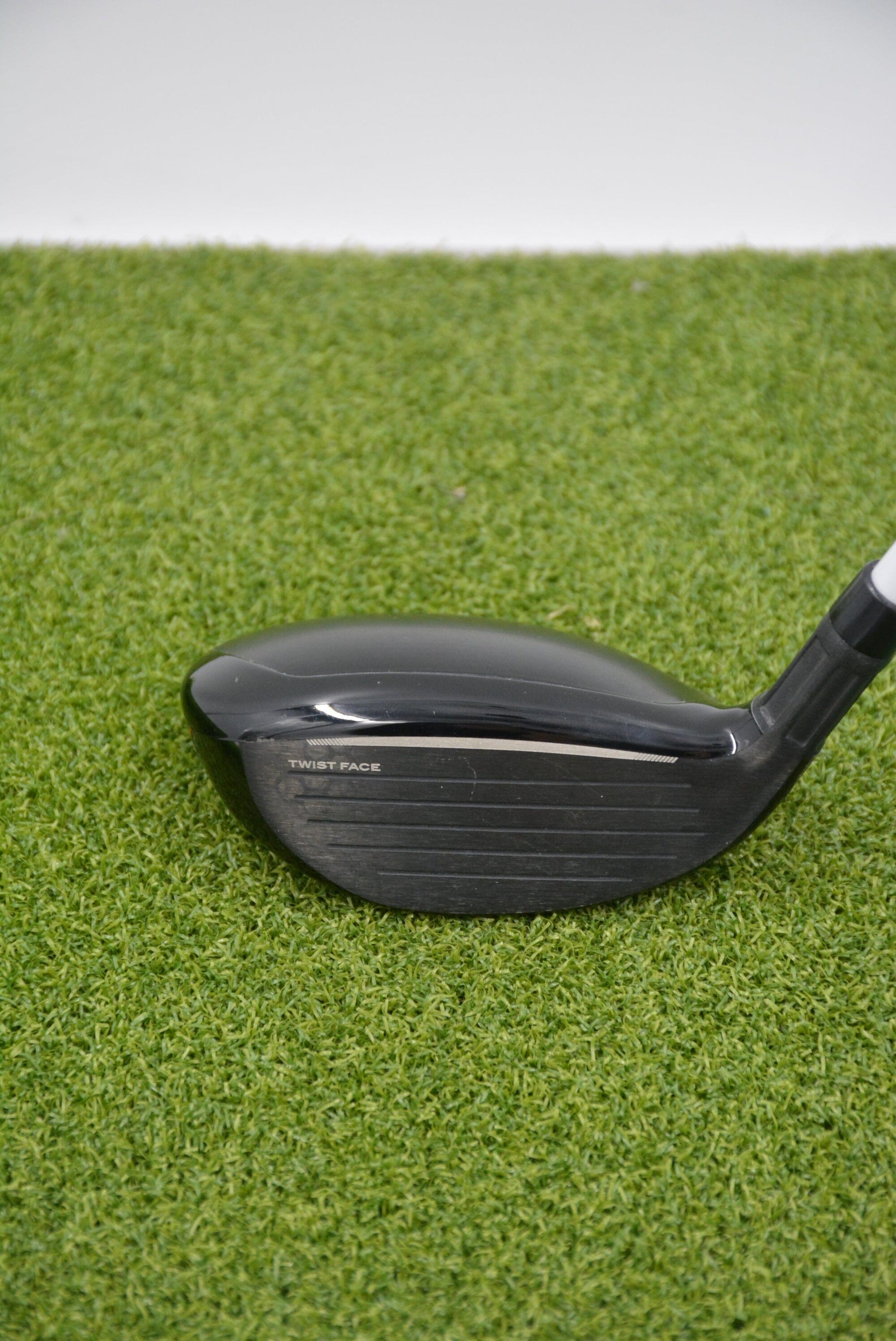 Women's TaylorMade Stealth Rescue 4 Hybrid W Flex Golf Clubs GolfRoots