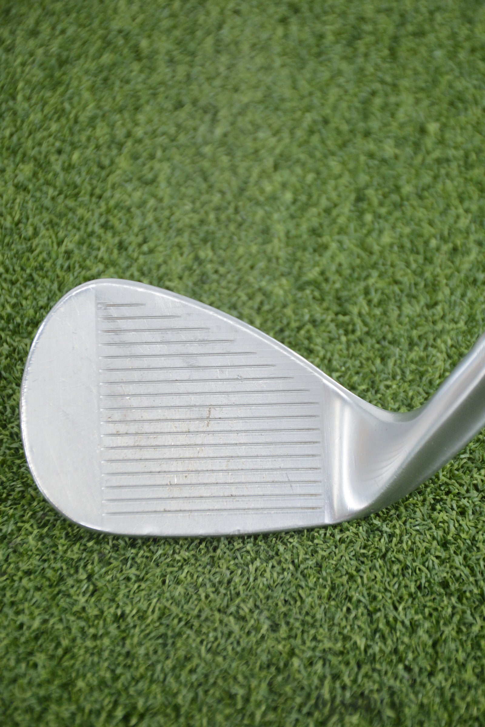 Titleist Vokey SM8 Tour Chrome 56 Degree Wedge R Flex 35.5"