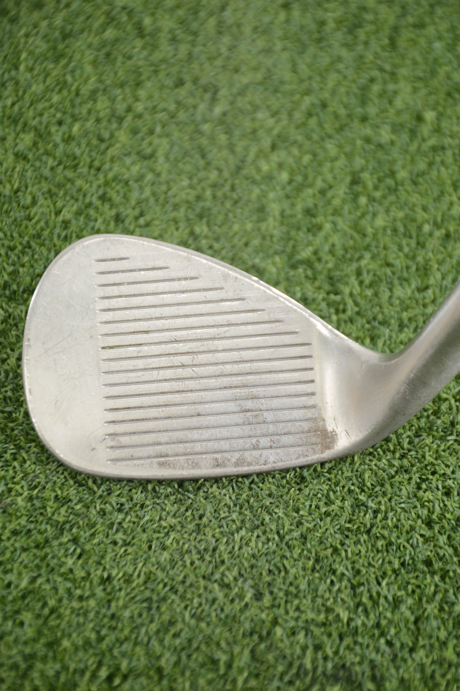 Titleist Vokey SM9 Brushed Steel 60 Degree Wedge R Flex 35.25"