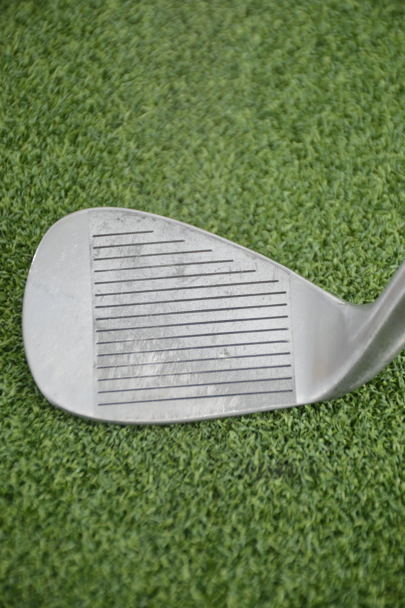 Pinseeker 690 Series 68 Degree Wedge Wedge Flex 34.5"