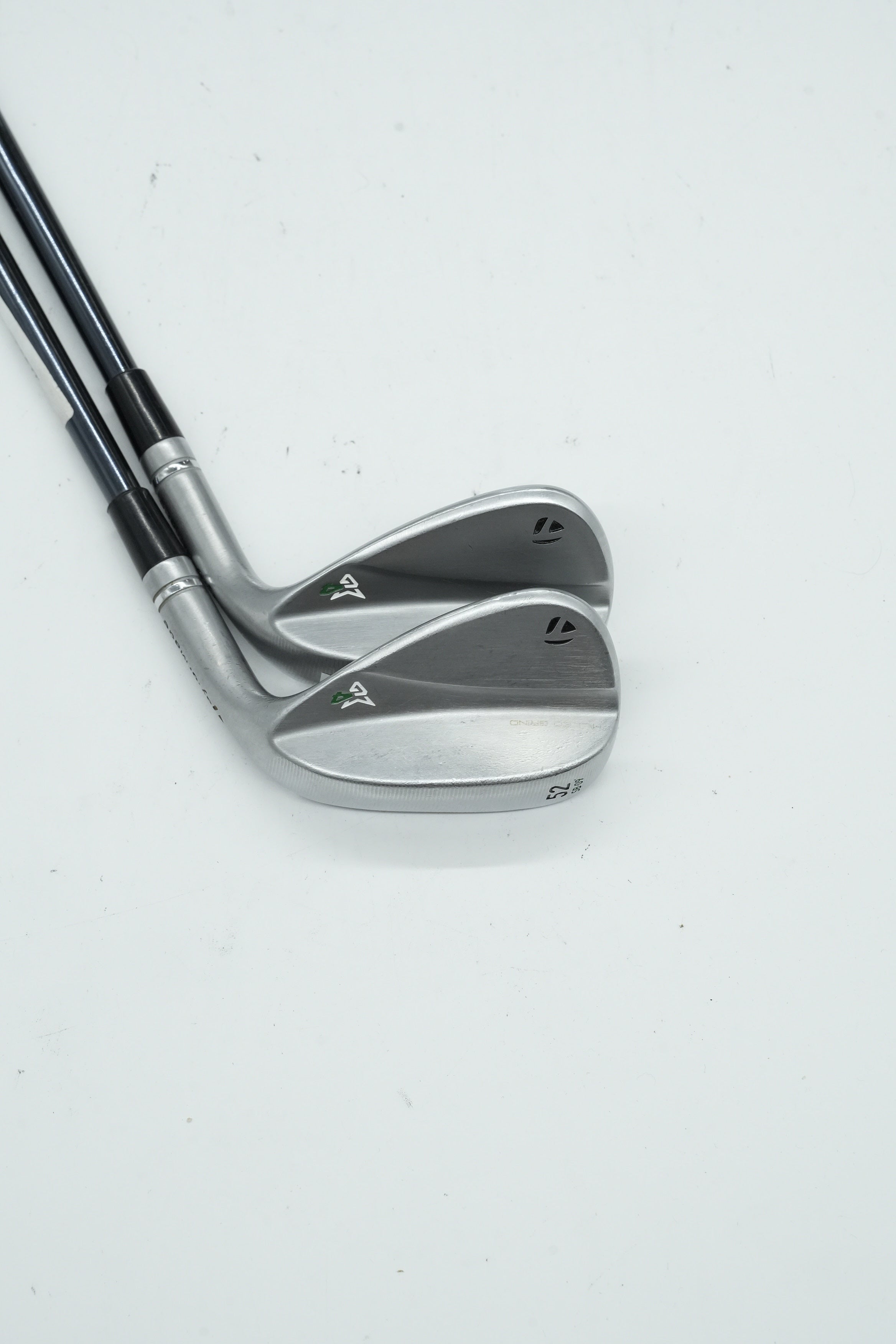 TaylorMade Milled Grind 4 Satin Chrome 52 & 56 Degree Wedge Set R Flex