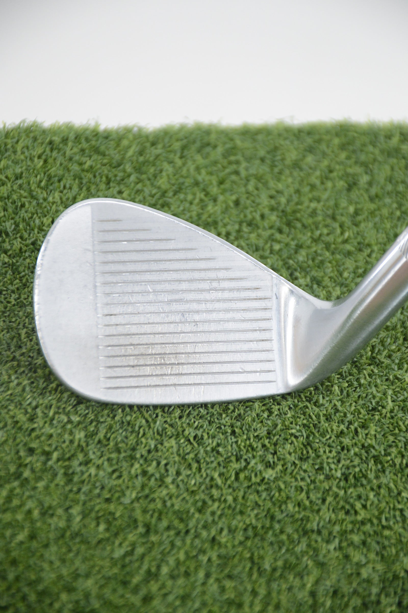 Titleist Vokey SM6 Tour Chrome 52 Degree Wedge Wedge Flex 35.5"