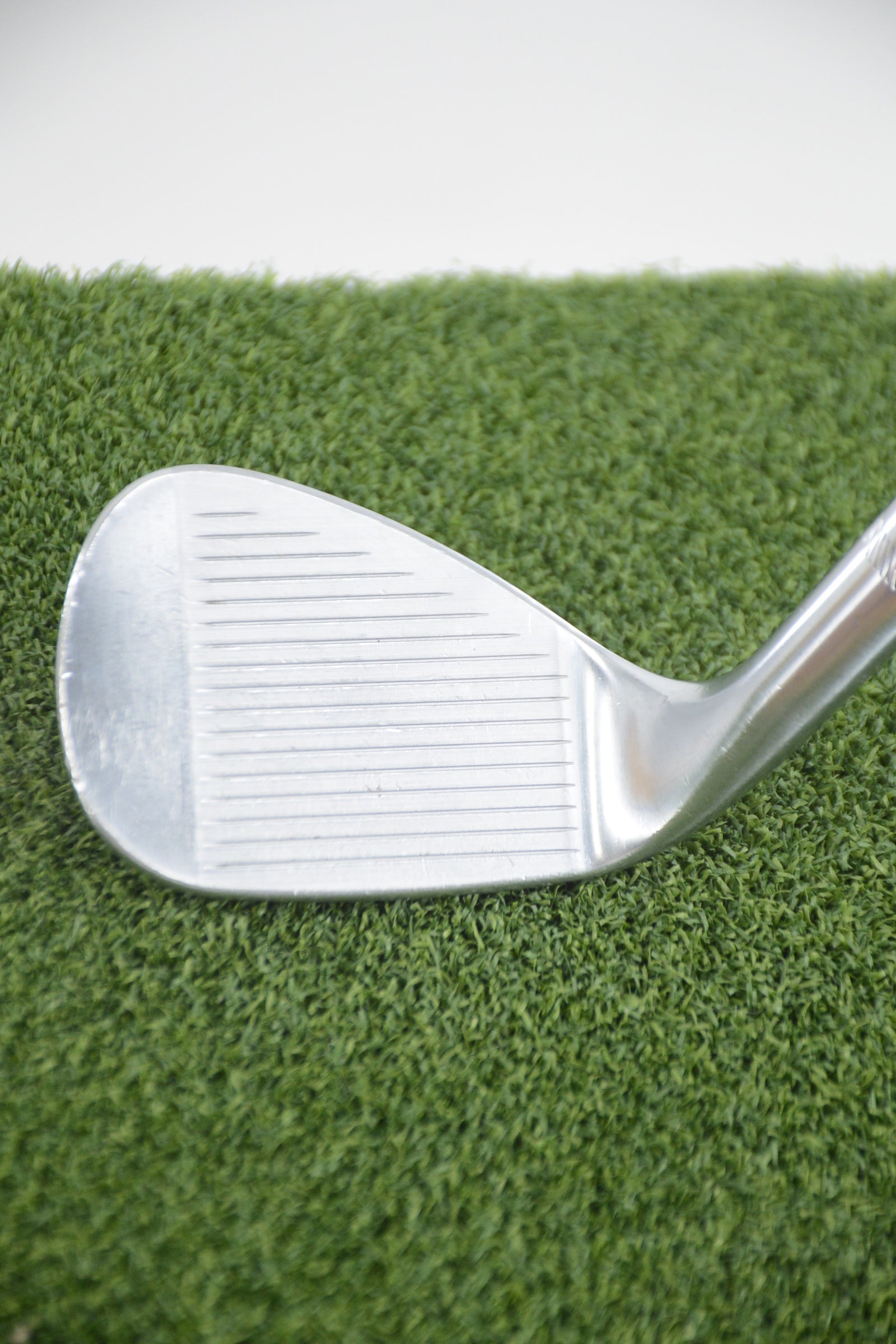 Titleist Vokey SM7 Tour Chrome 54 Degree Wedge R Flex 35"