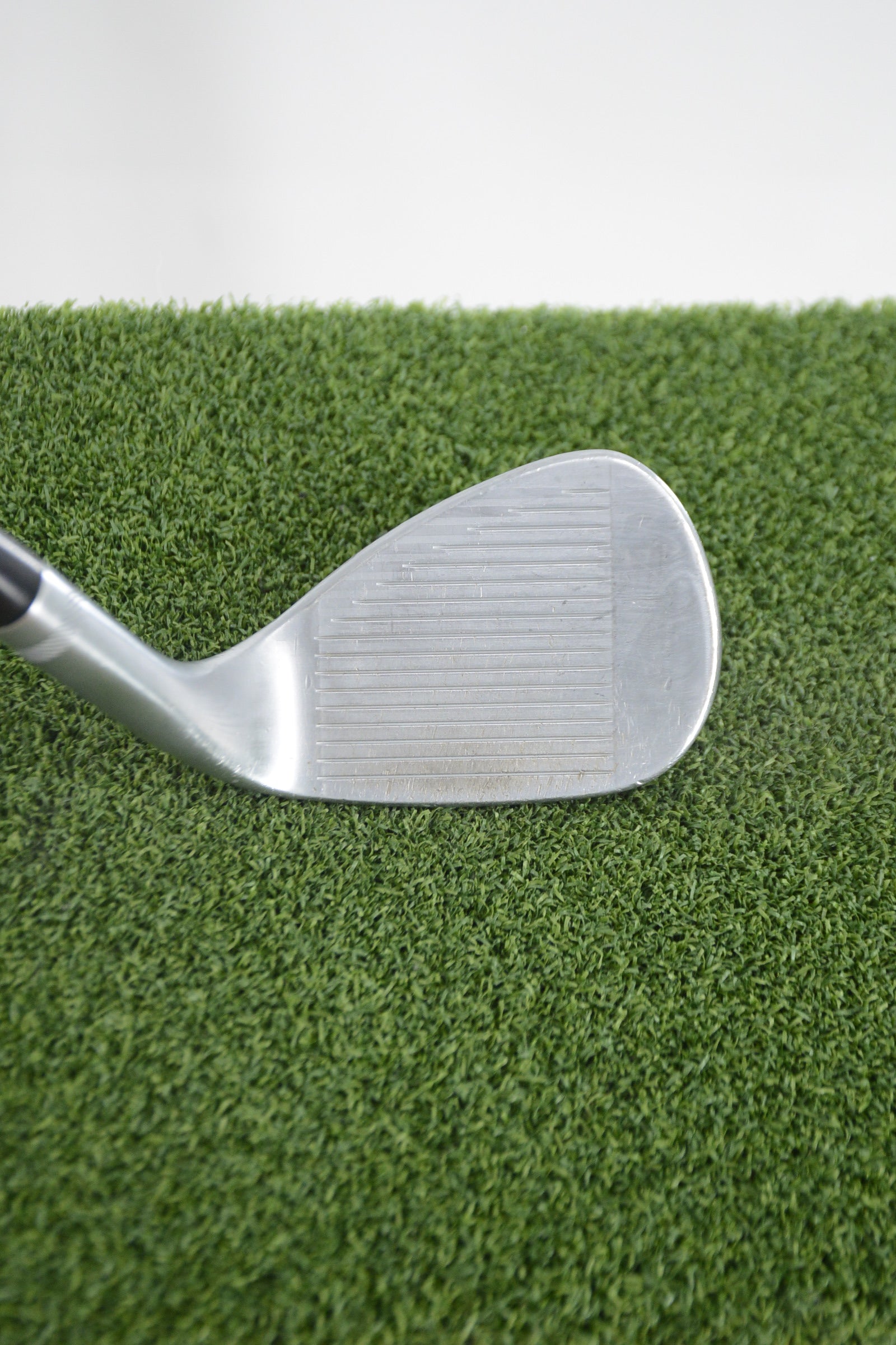 Lefty Titleist Vokey SM9 Tour Chrome 56 Degree Wedge SR Flex 35"