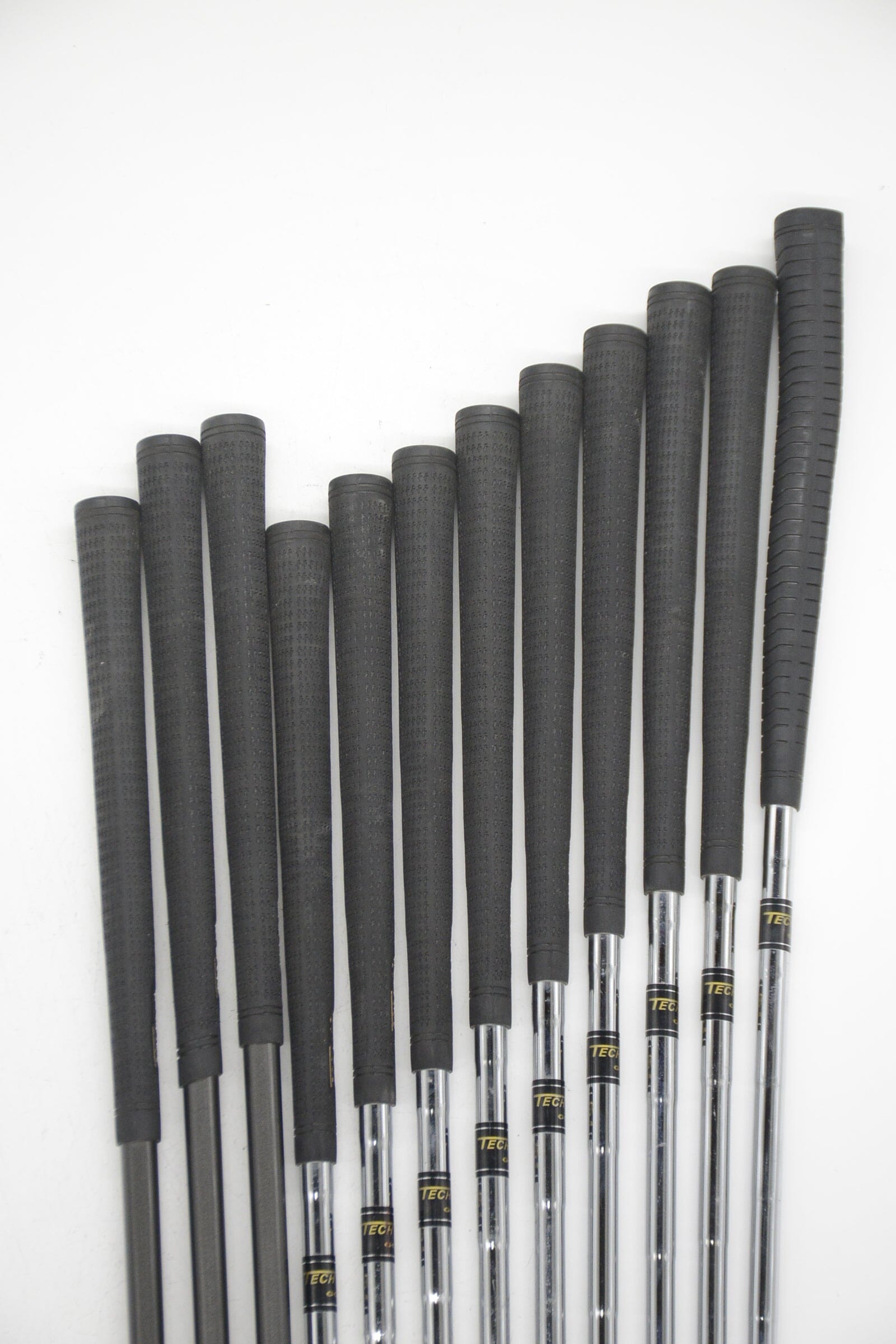 *Dented* TechEdge Z-325 Mixed Full Set R Flex -0.75" Golf Clubs GolfRoots
