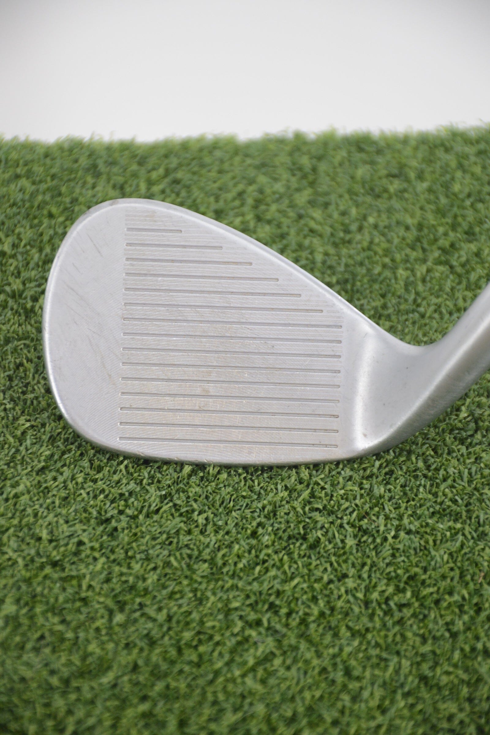 Cleveland 588 RTX 46 Degree Wedge Wedge Flex 35.5" Golf Clubs GolfRoots