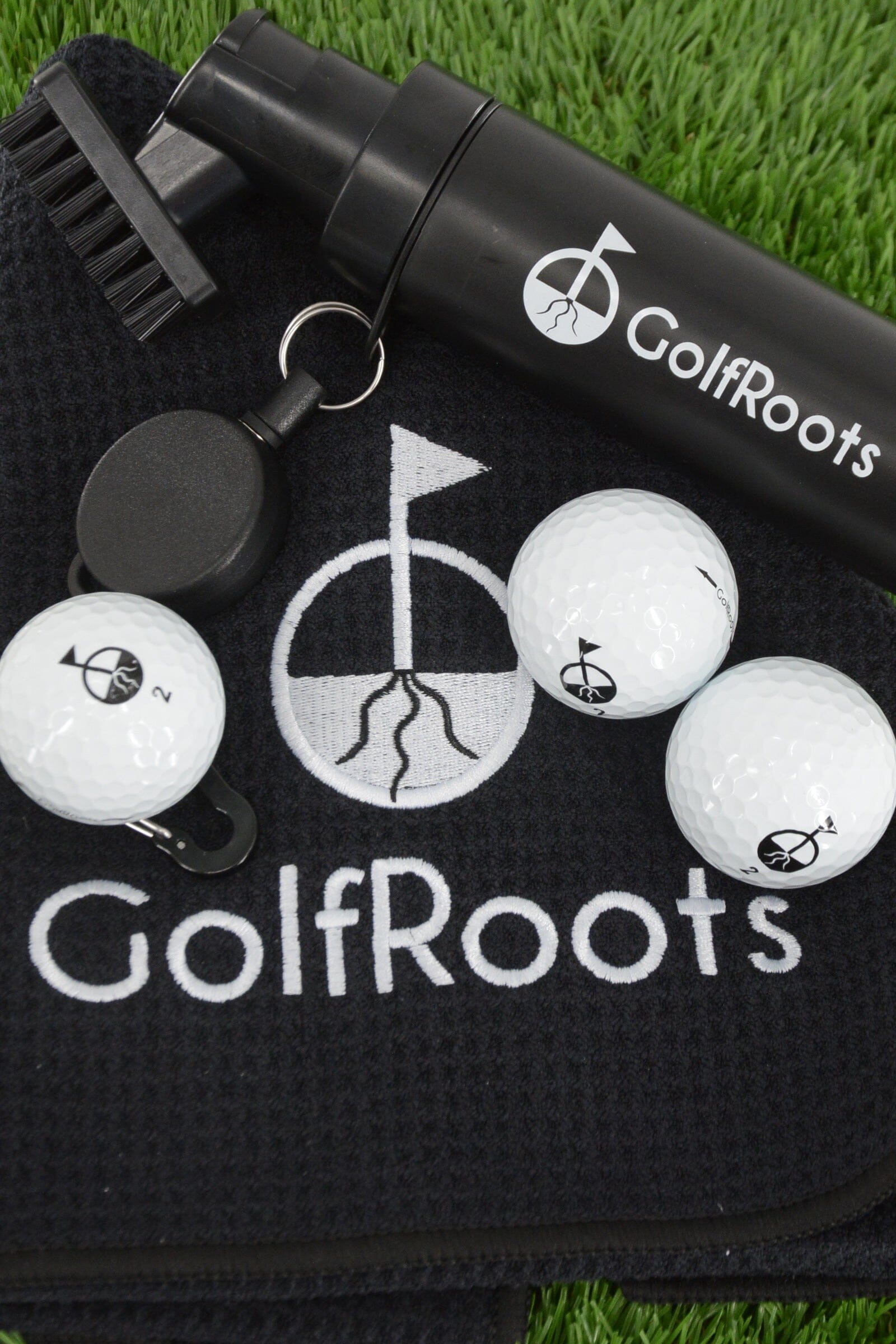 The Complete Course Pack (Brush, Towel, Balls,...) Golf Clubs GolfRoots