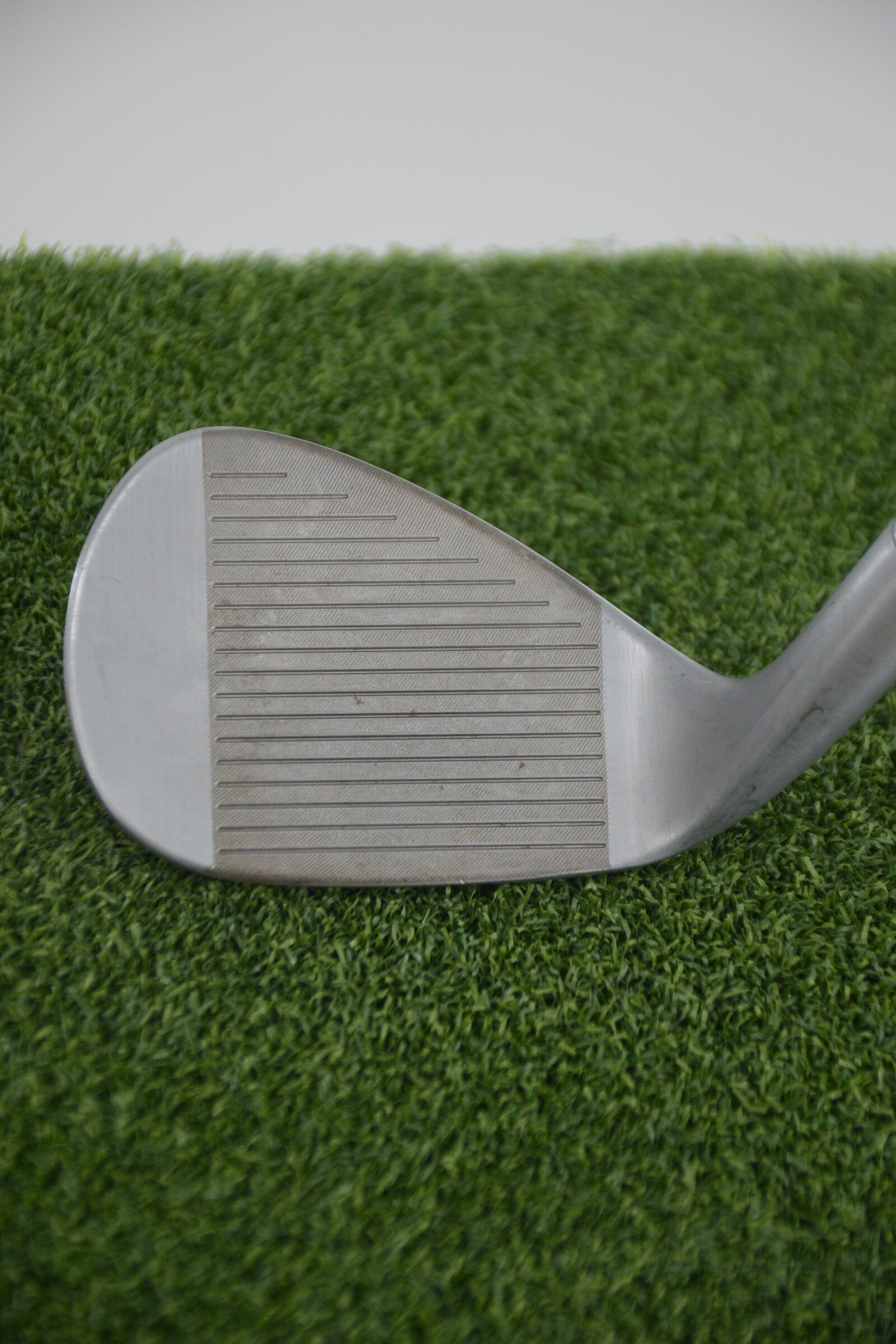 TaylorMade Milled Grind 4 Satin Chrome 56 Degree Wedge Wedge Flex 34.75" Golf Clubs GolfRoots