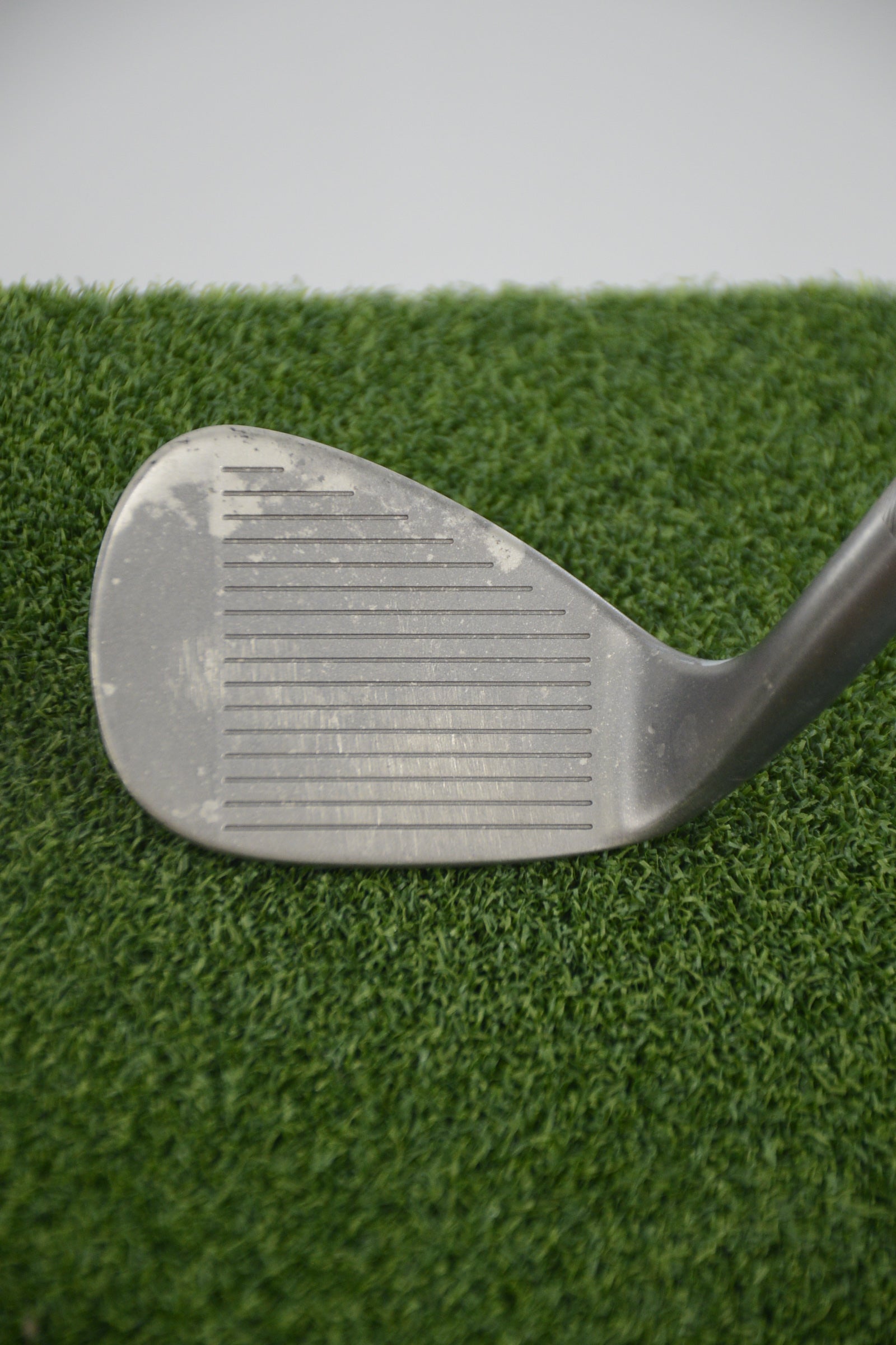 Titleist Vokey Raw 200 Series 52 Degree Wedge Wedge Flex 35.25"