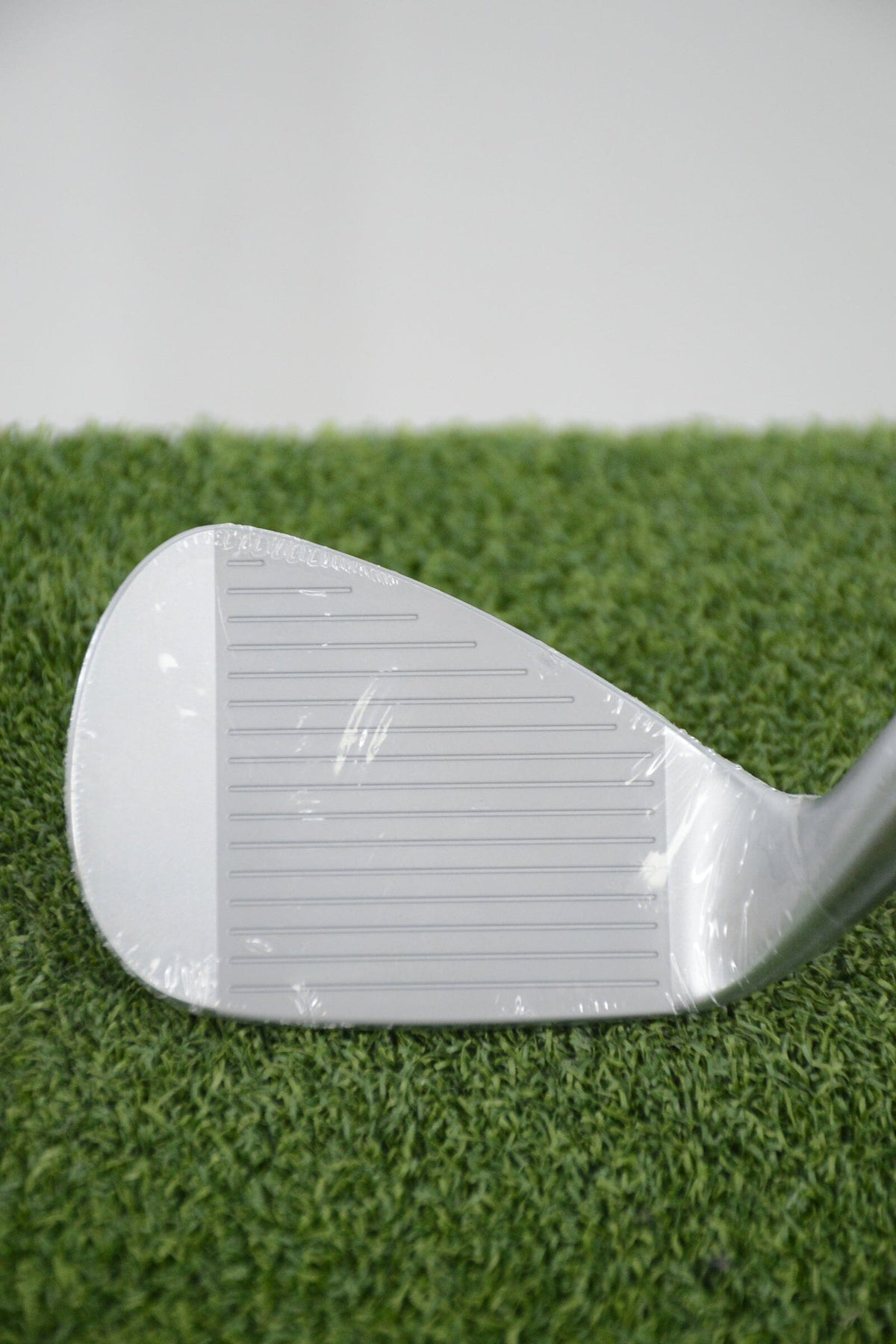 NEW Mizuno Pro T-1 Soft White Satin 52 Degree Wedge S Flex 35" Golf Wedges Mizuno