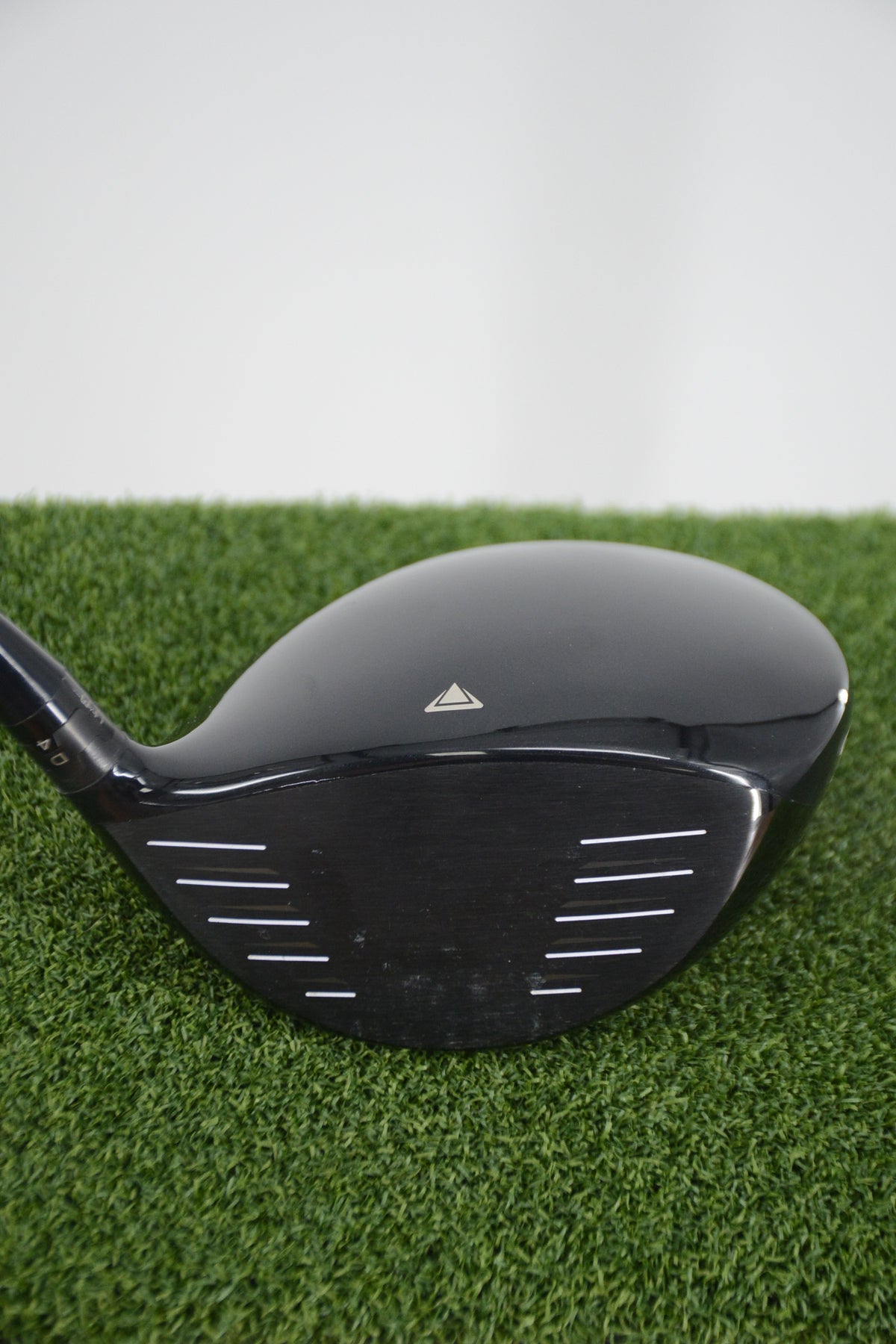Lefty Titleist 915D4 9.5 Degree Driver X Flex 45"