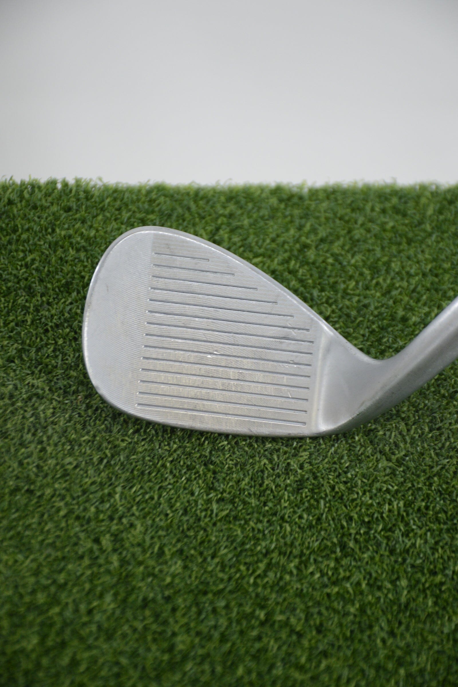 Cleveland 588 RTX 52 Degree Wedge Wedge Flex 35.25" Golf Clubs GolfRoots