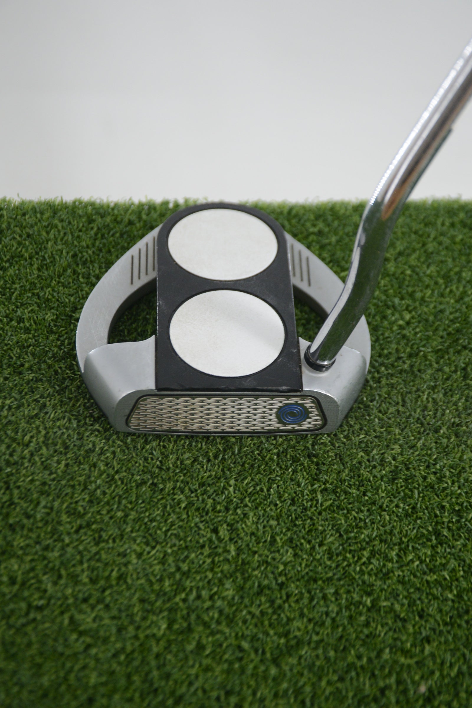 Odyssey Works 2-Ball Fang Versa Tank Putter 36"