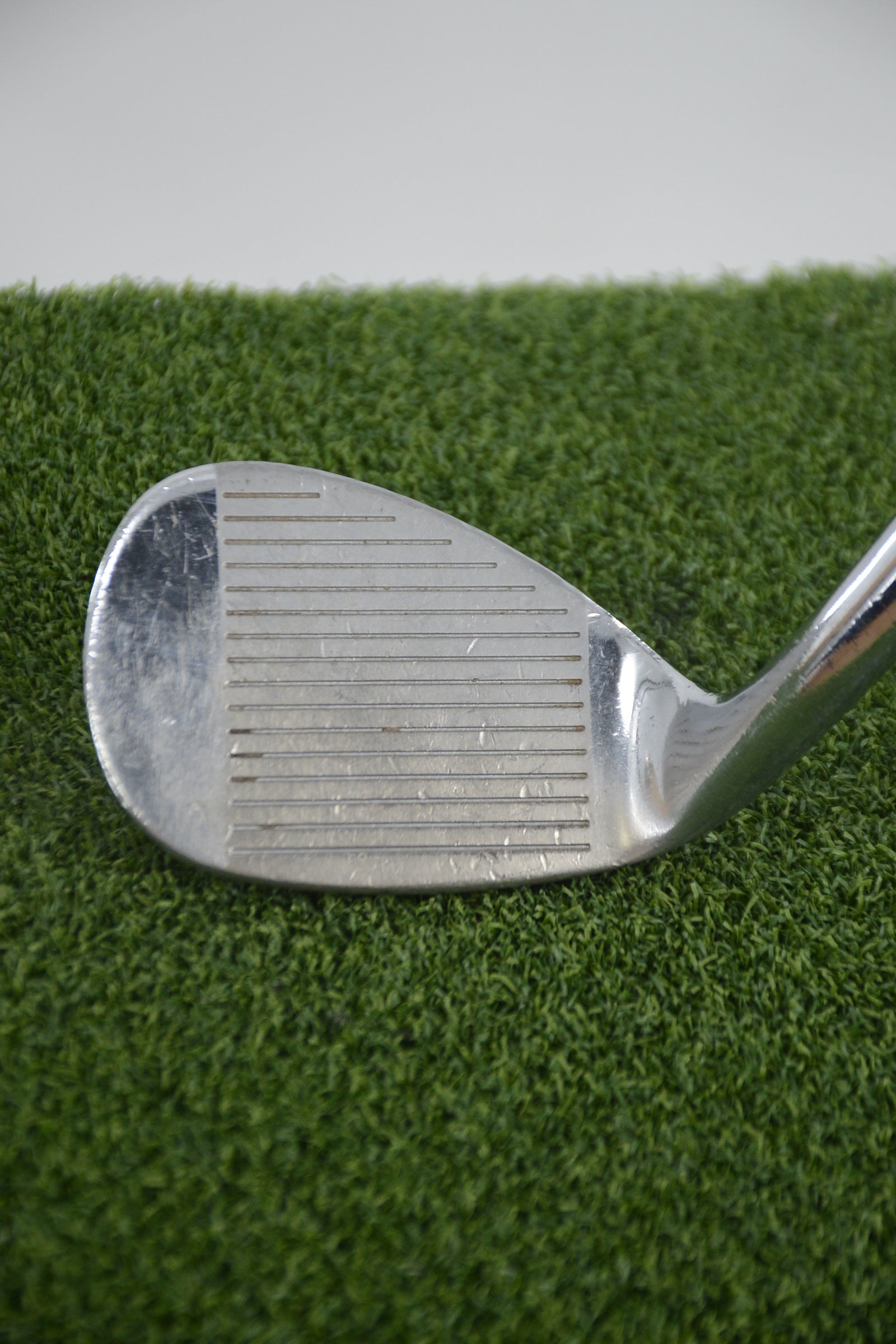 Titleist Vokey Chrome 300 Series 55 Degree Wedge R Flex 35"