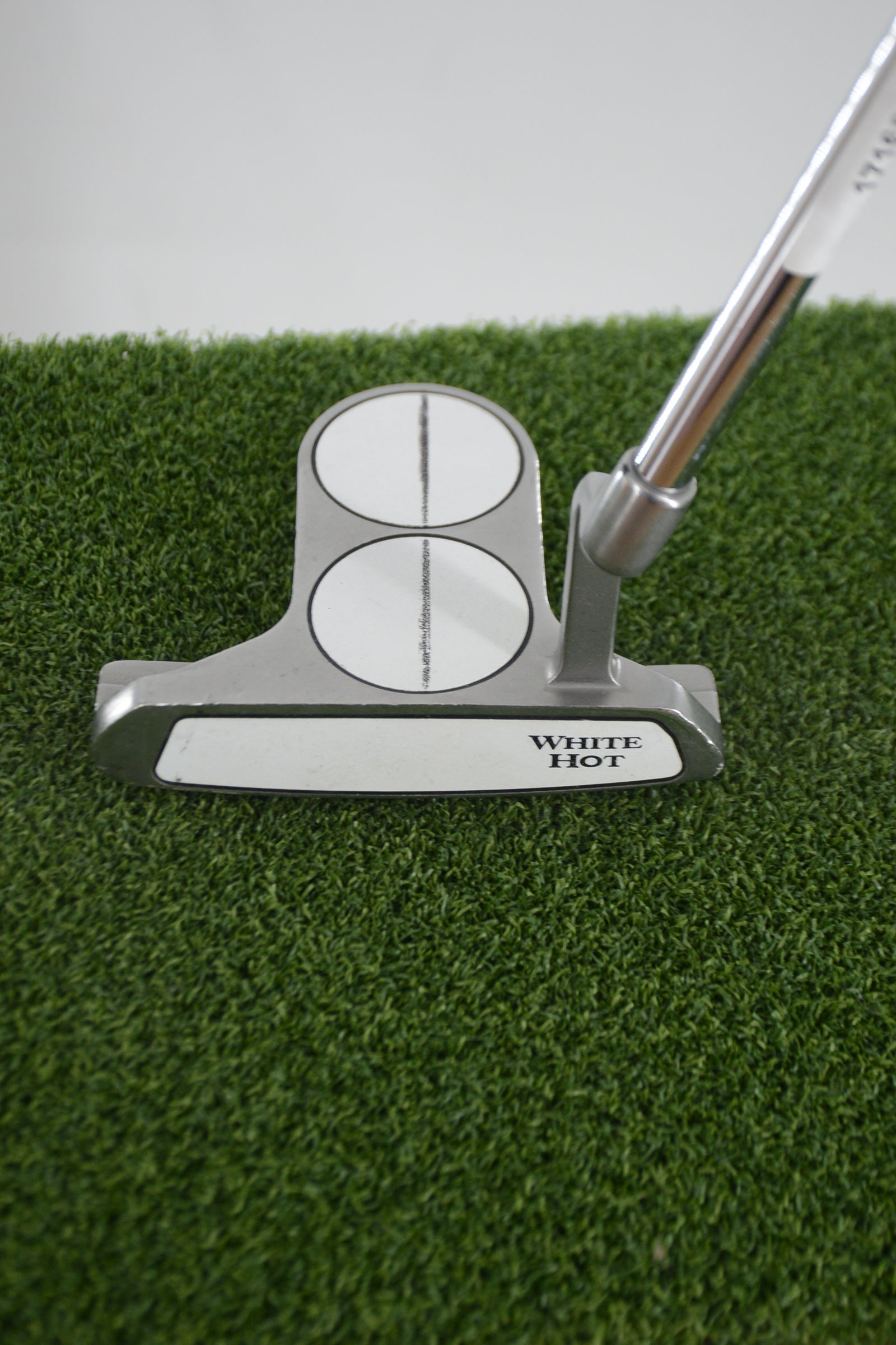 Odyssey White Hot 2-Ball Blade Putter 34.25"