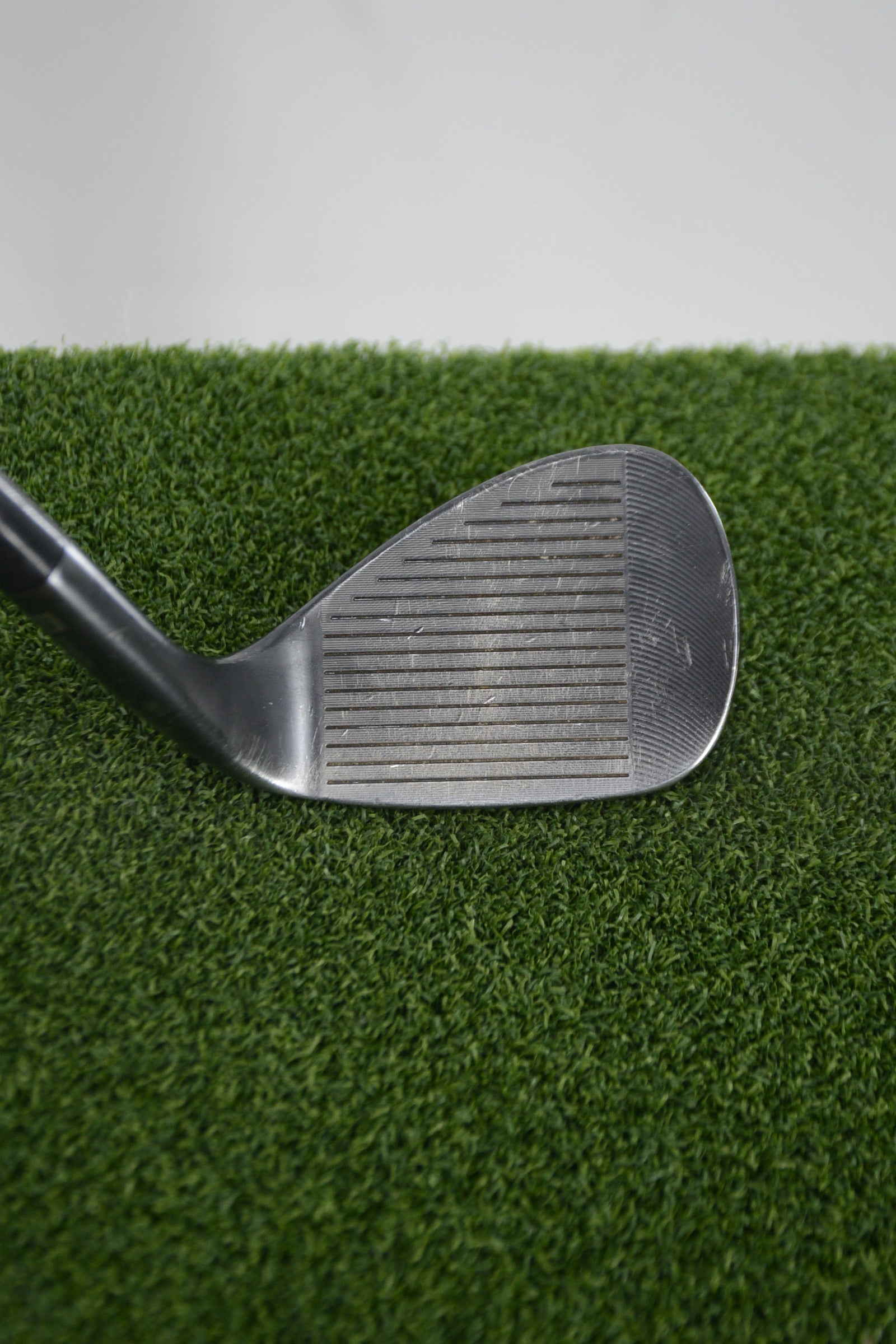 Lefty Cleveland RTX 4 Black Satin 56 Degree Wedge S Flex 35"