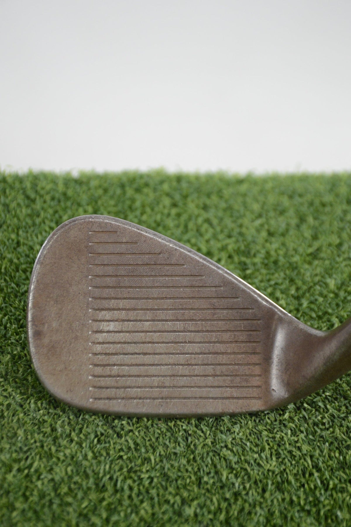 Titleist Vokey Spin Milled 52 Degree Wedge Wedge Flex 35.25" Golf Clubs GolfRoots