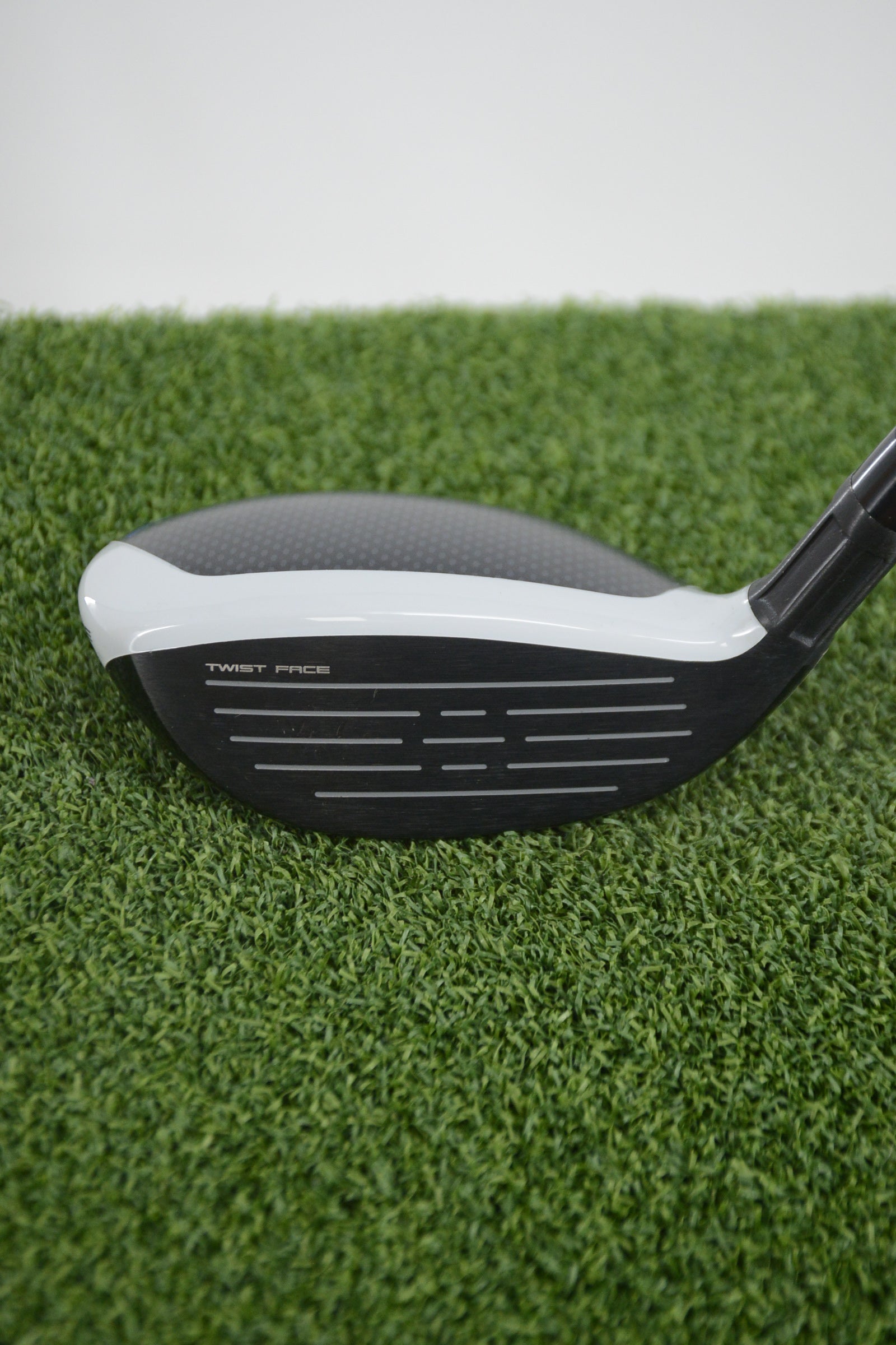 TaylorMade SIM2 Max Rescue 3 Hybrid R Flex 40.5"