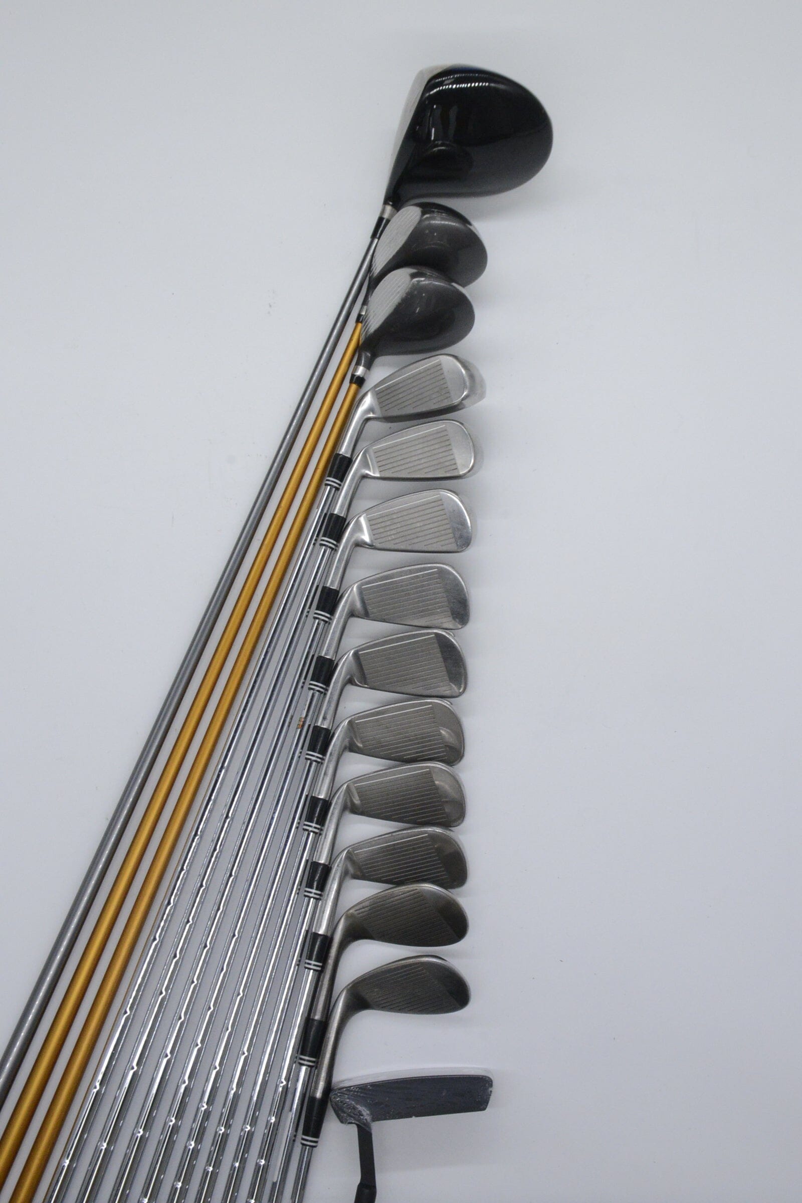 Cleveland 588 Altitude Mixed Full Set R Flex +0.25"