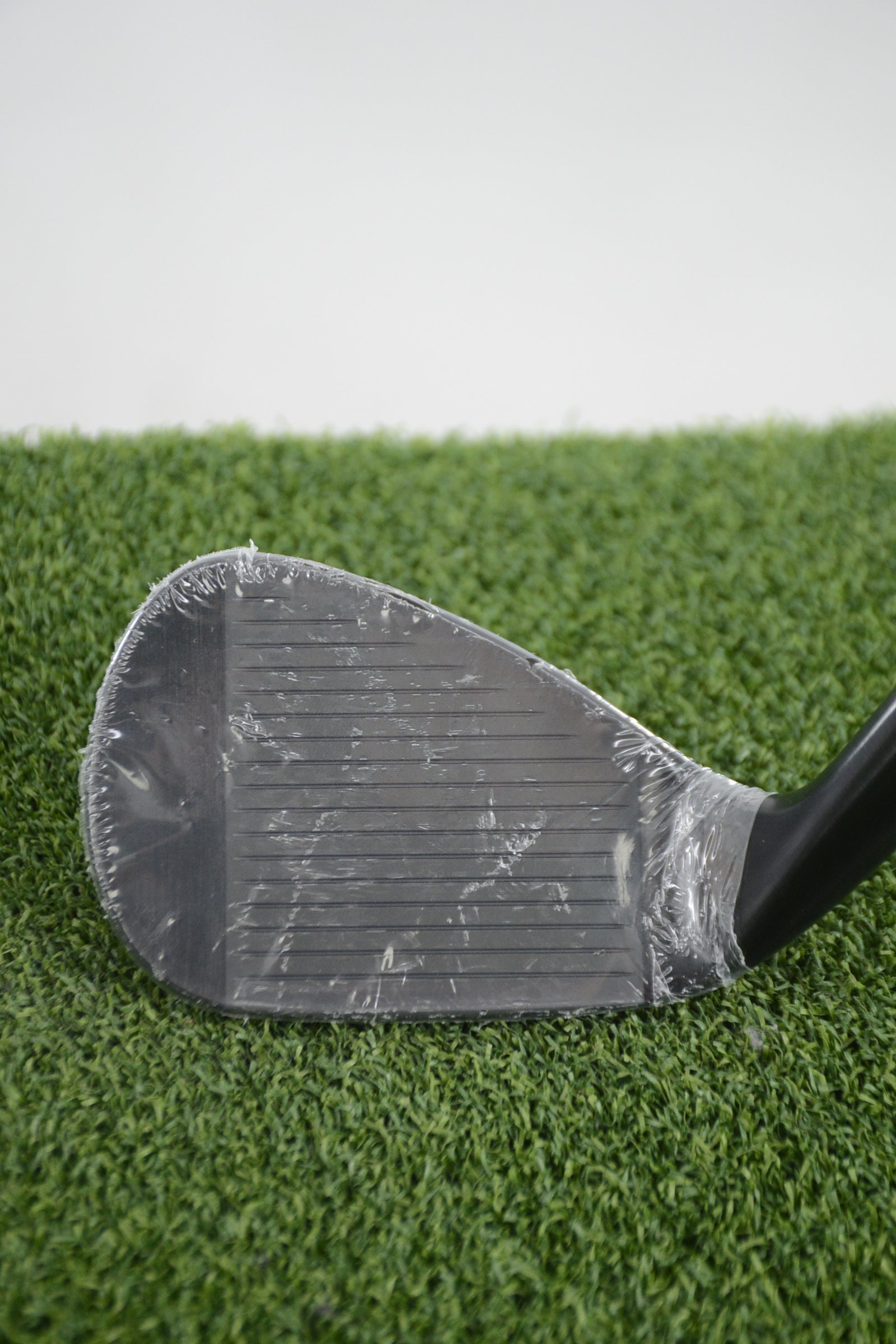 NEW Titleist Vokey SM10 Black Vapor 52 Degree Wedge Wedge Flex 35.25"