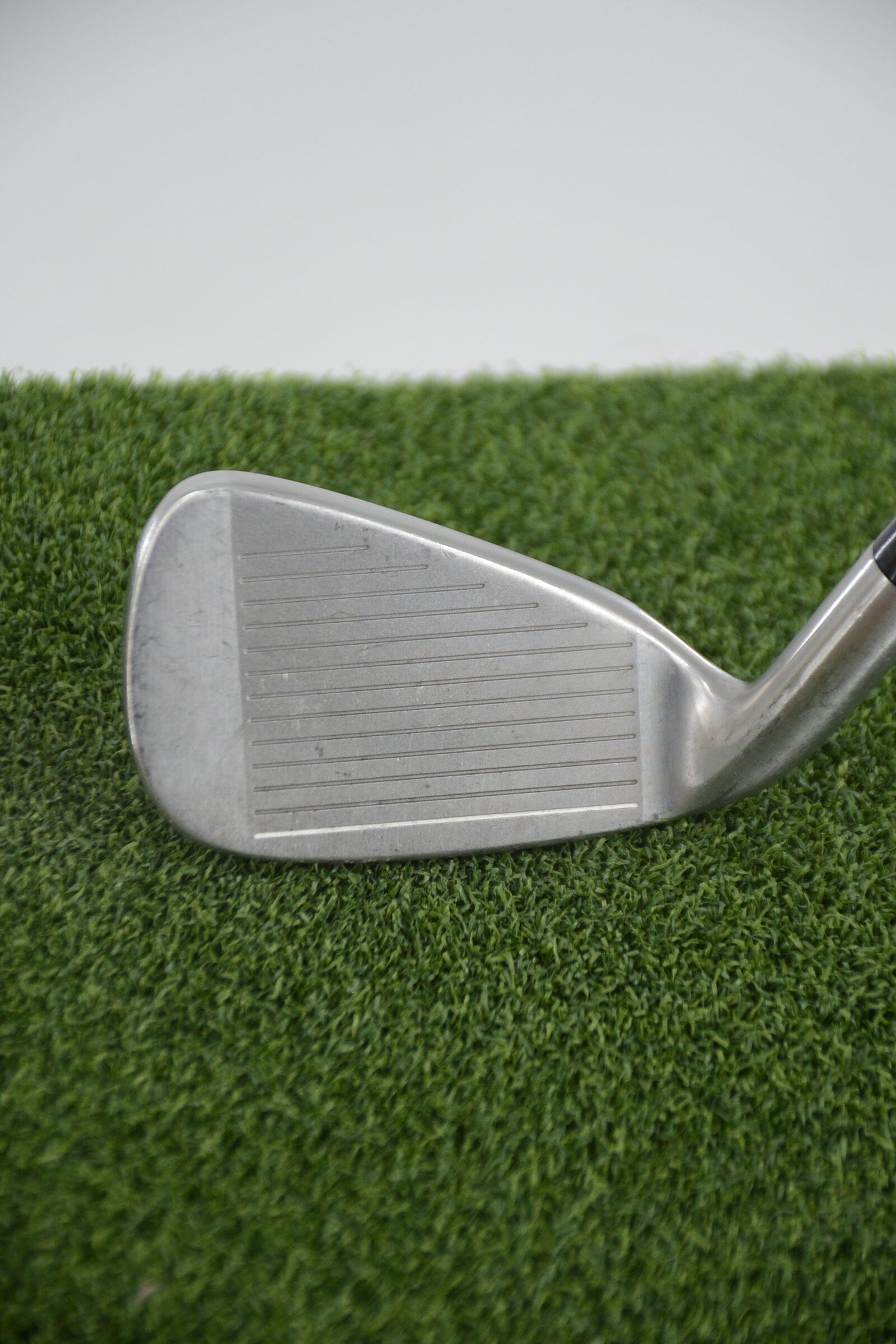 Women's Cleveland Bloom Berry Plaid 8 Iron W Flex 36" Golf Clubs GolfRoots