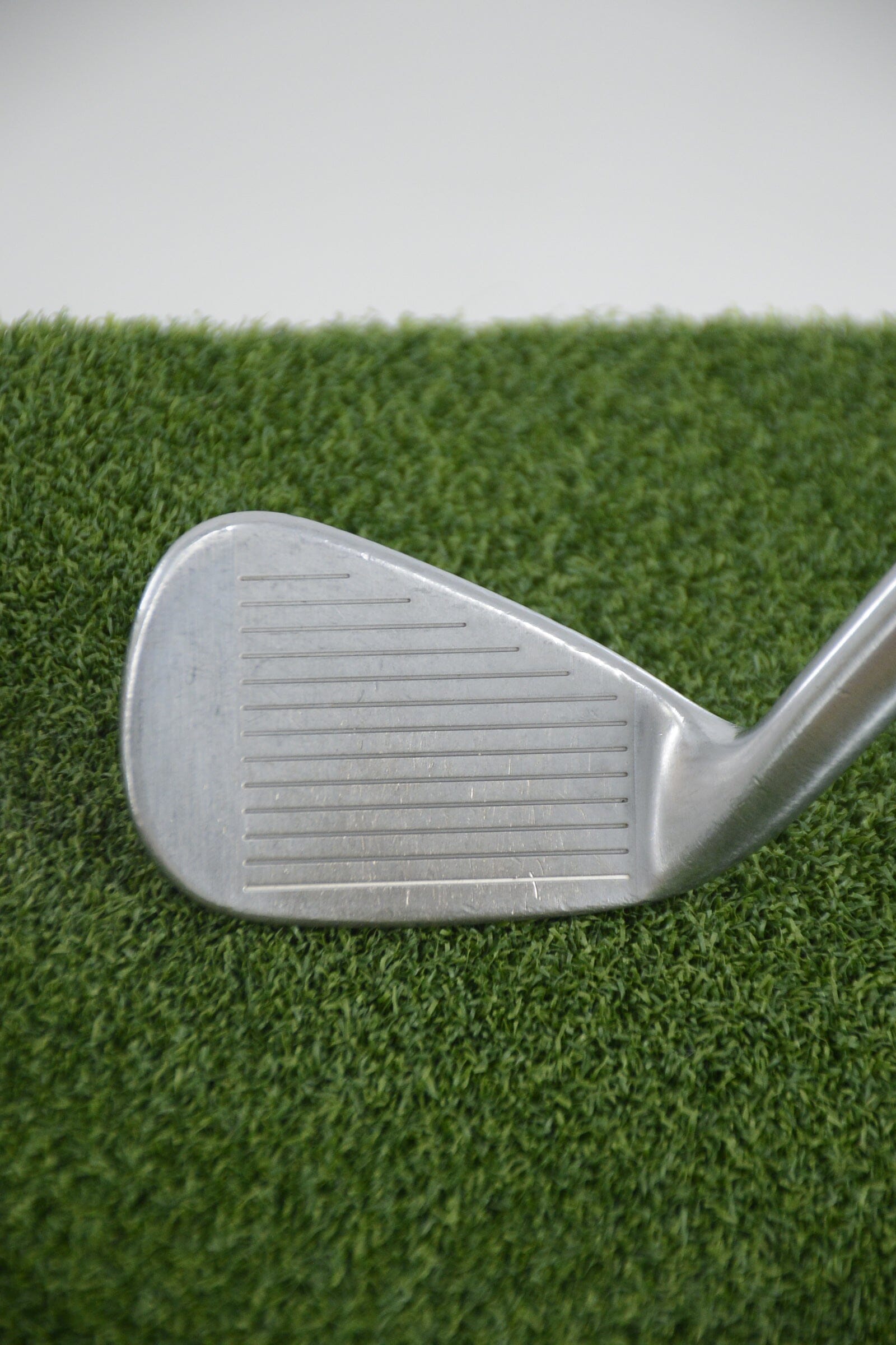 Cleveland CG2 9 Iron S Flex 35.75" Golf Clubs GolfRoots