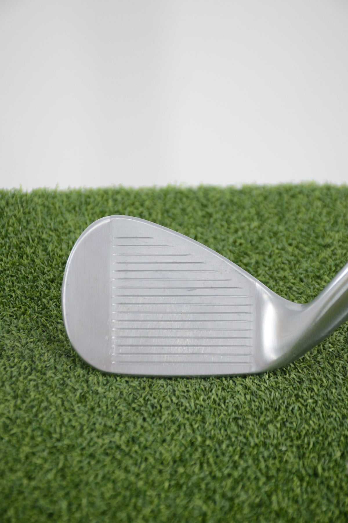 Titleist Vokey SM10 Tour Chrome 50 Degree Wedge S Flex 35.25"