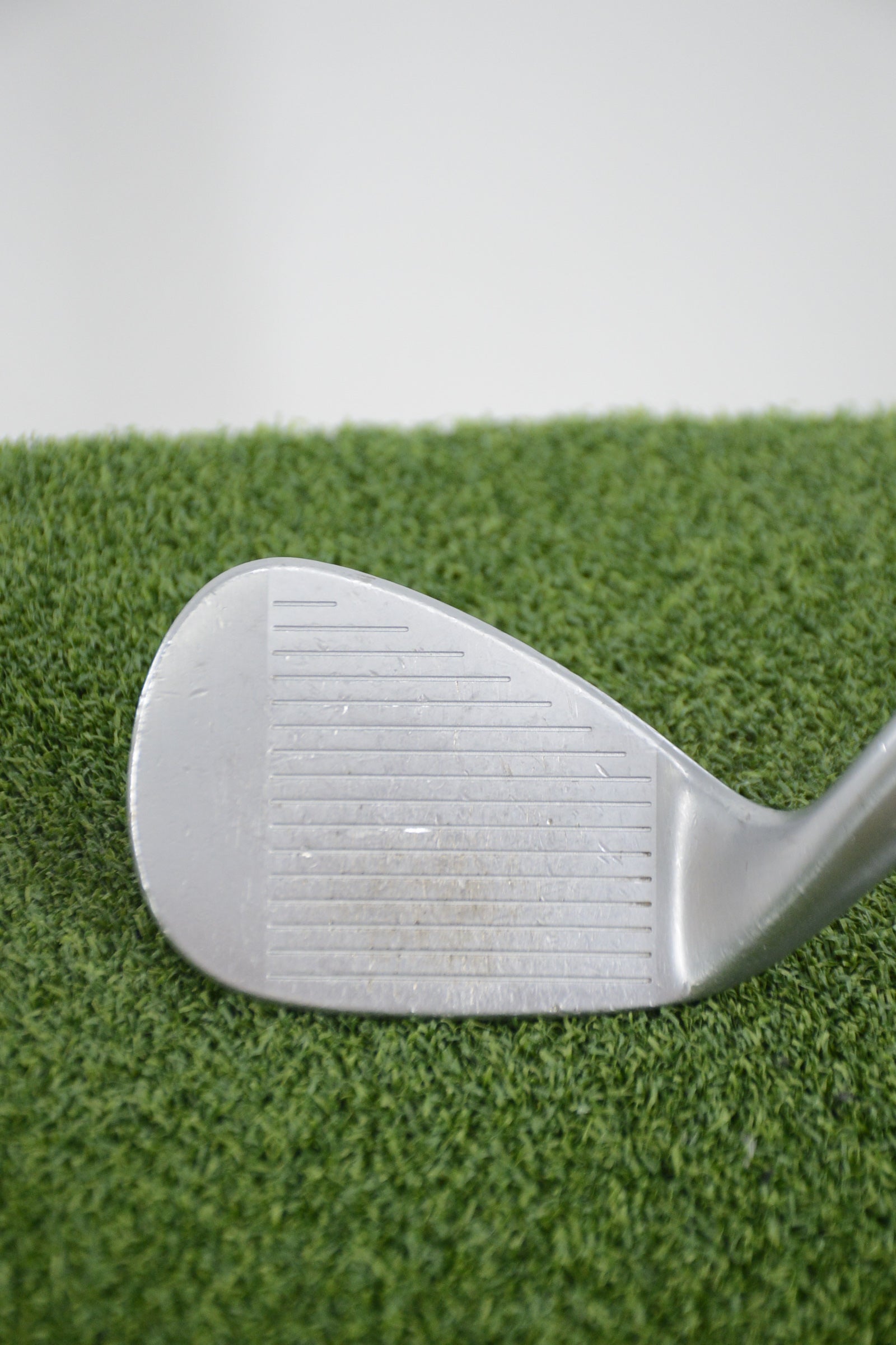 Titleist Vokey Chrome 200 Series 52 Degree Wedge Wedge Flex 35.25"