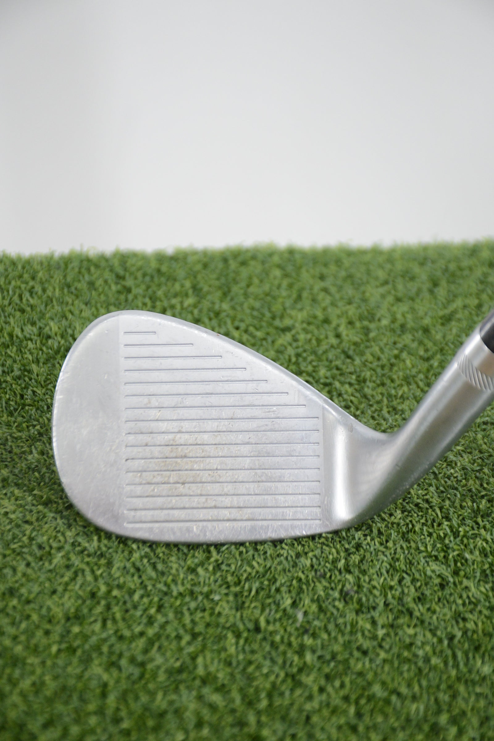 Titleist Vokey Chrome 200 Series 52 Degree Wedge Wedge Flex 35.25"