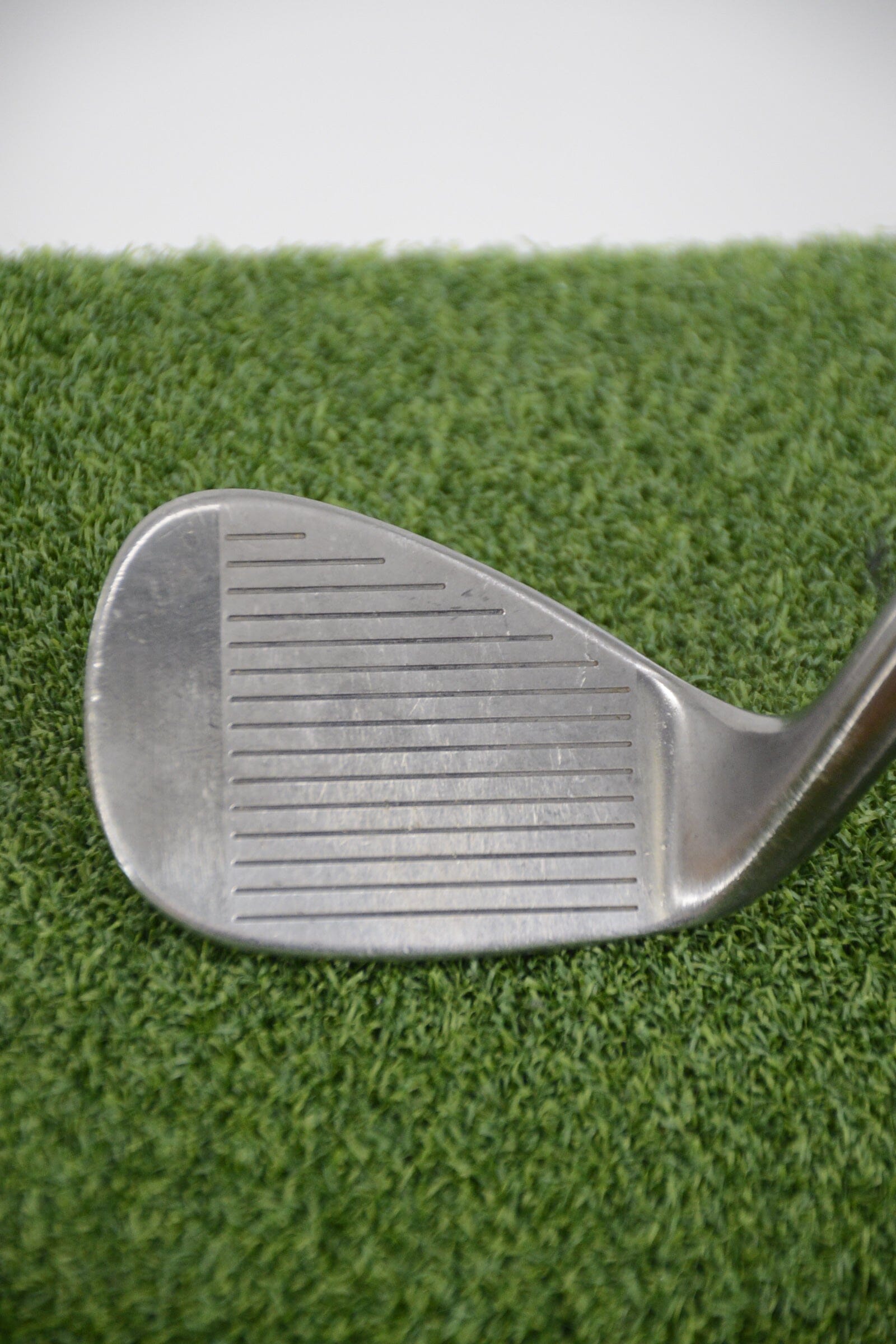 Cleveland CG12 Chrome 52 Degree Wedge Wedge Flex 35.5" Golf Clubs GolfRoots