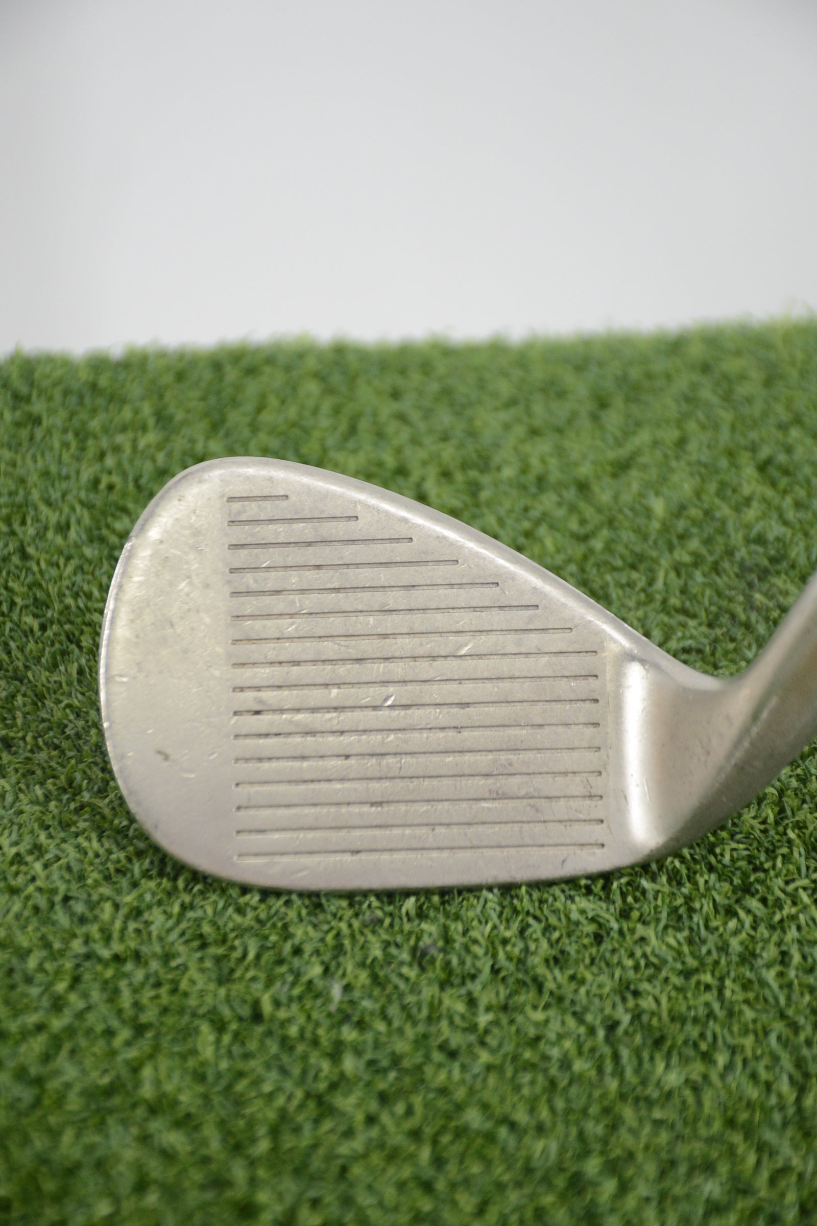 Titleist Vokey Nickel 200 Series 52 Degree Wedge Wedge Flex 35.5"
