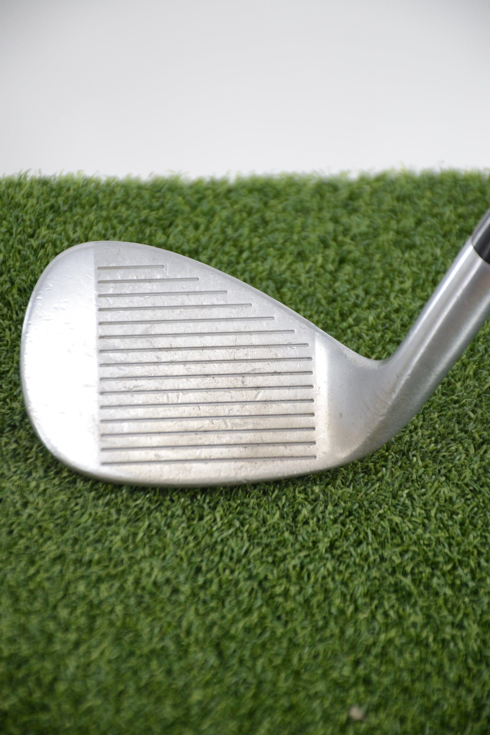 Cleveland CG11 Chrome 56 Degree Wedge Wedge Flex 35.25" Golf Clubs GolfRoots