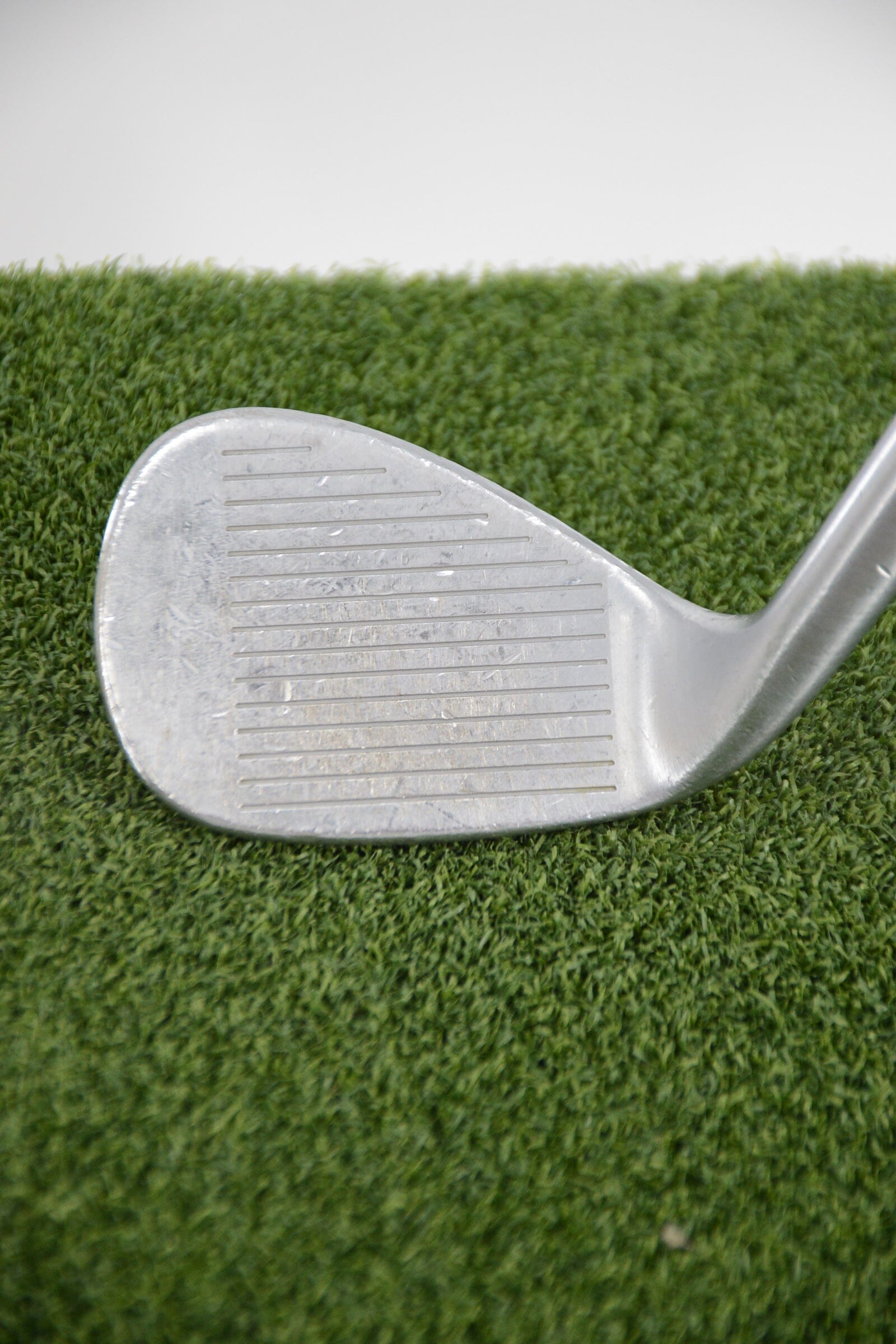 Cleveland CG10 Chrome 52 Degree Wedge Wedge Flex 35.25" Golf Clubs GolfRoots