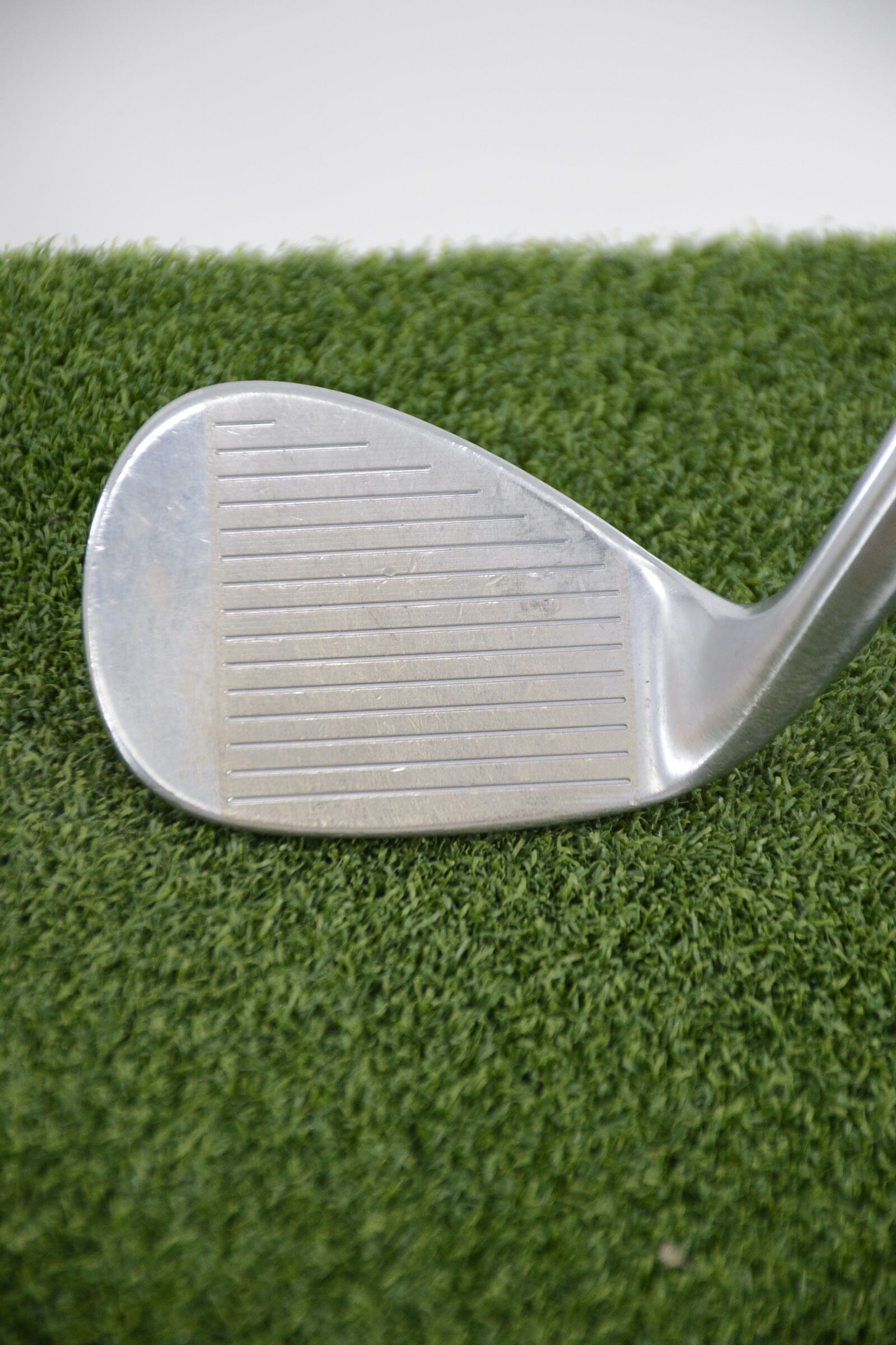 Cleveland CG15 Chrome 52 Degree Wedge Wedge Flex 35.25" Golf Clubs GolfRoots