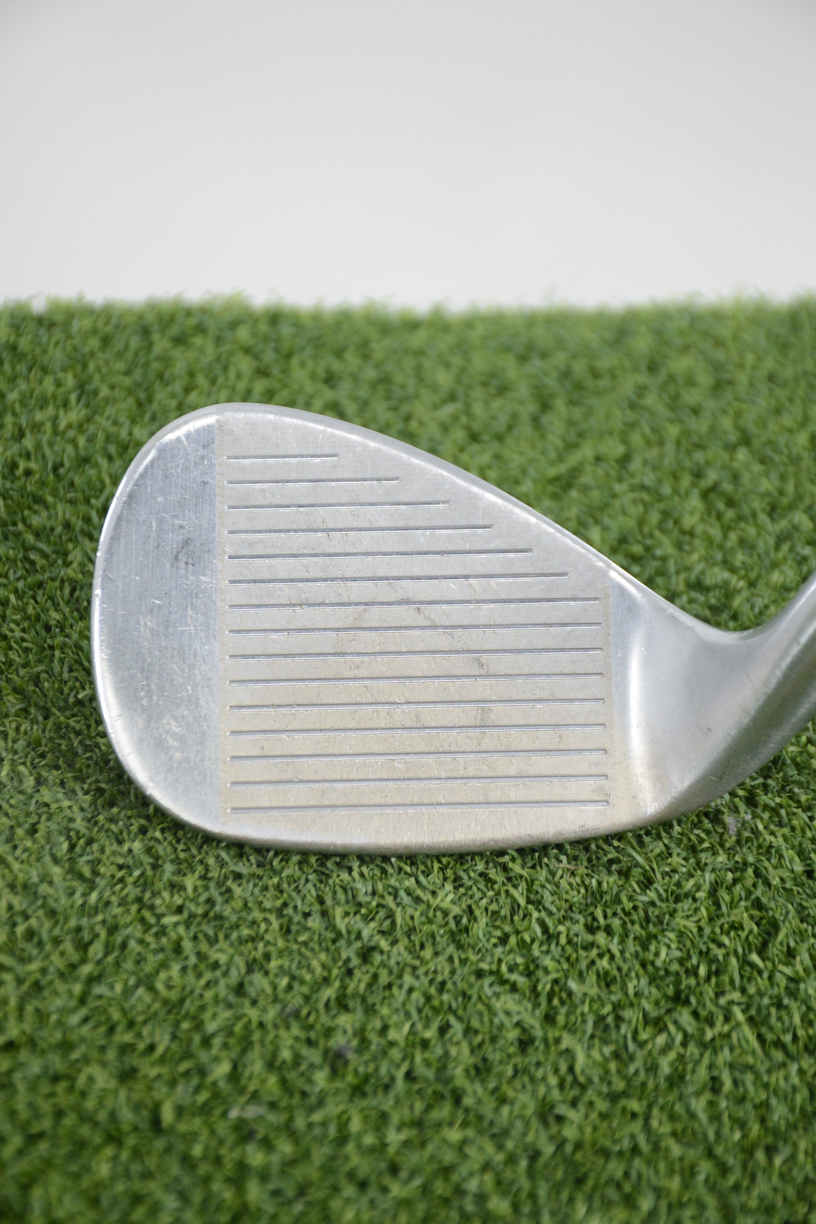 Cleveland CG16 Satin Chrome 56 Degree Wedge Wedge Flex 35.25"