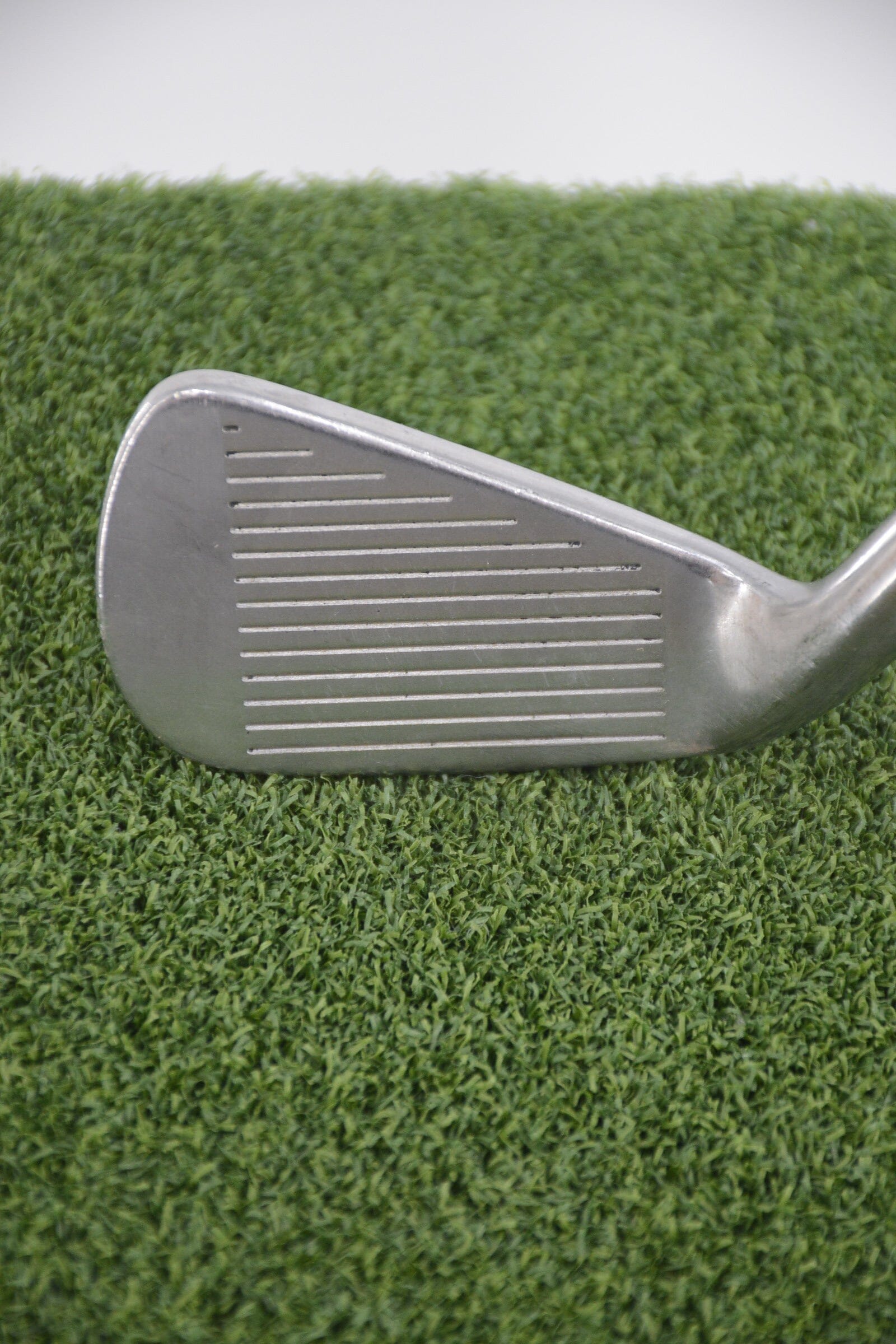 Titleist DCI 981Sl 2 Iron R Flex 39" Golf Clubs GolfRoots