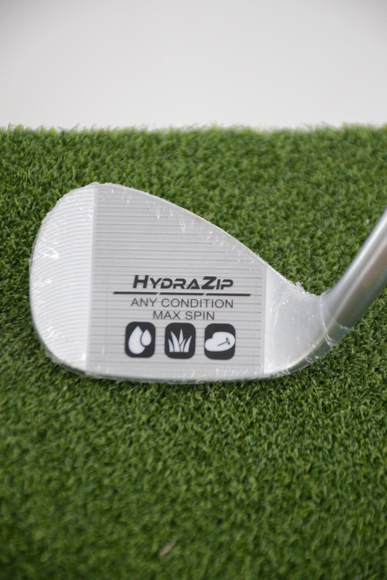 NEW Women's Cleveland CBX 4 60 Degree Wedge W Flex 34"
