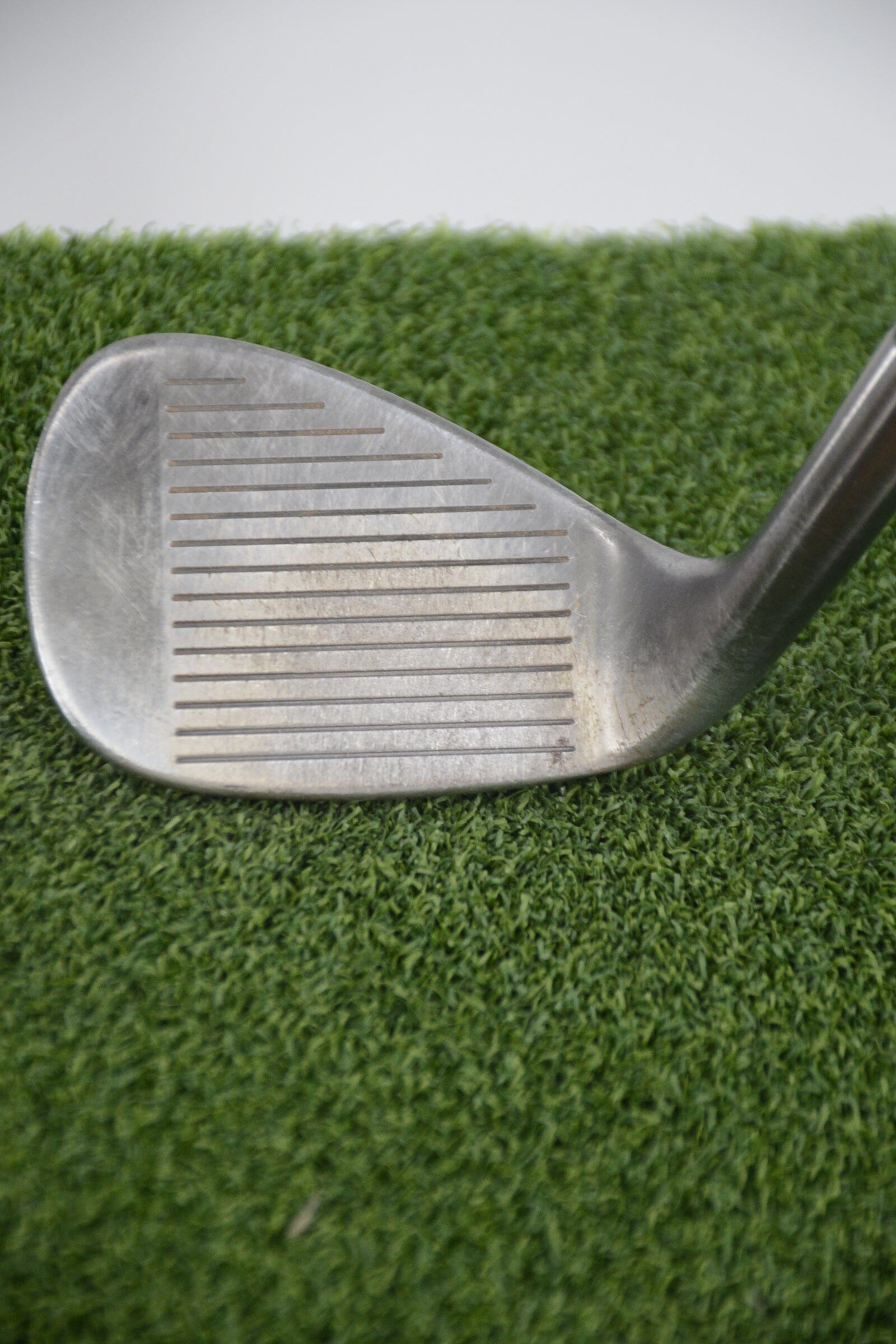 Cleveland CG12 Black Pearl 52 Degree Wedge Wedge Flex 35.5" Golf Clubs GolfRoots