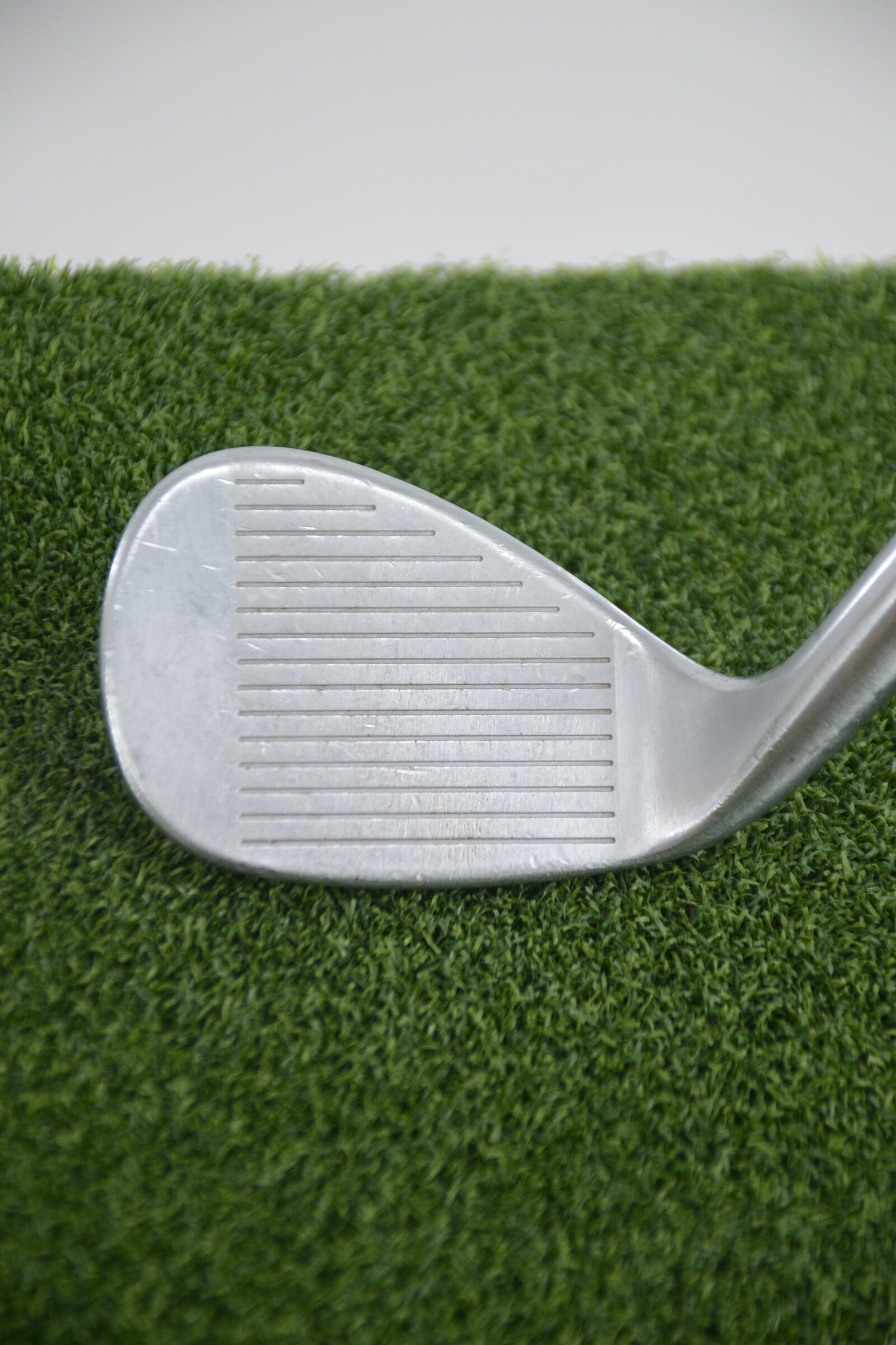 Cleveland CG10 Chrome 52 Degree Wedge Wedge Flex 35.75" Golf Clubs GolfRoots