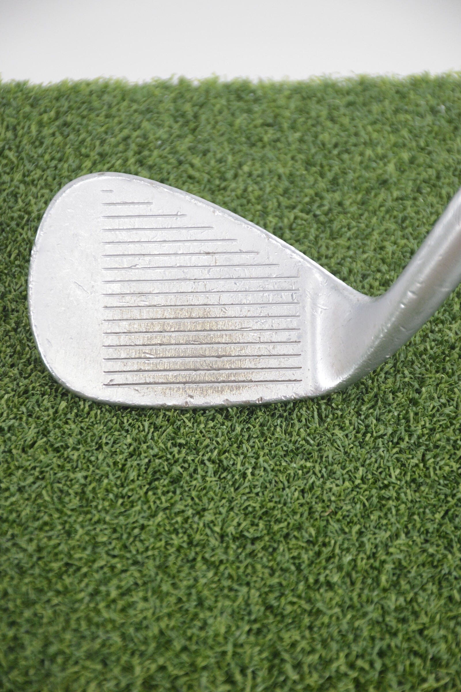 Titleist Vokey Spin Milled 52 Degree Wedge Wedge Flex 35.25" Golf Clubs GolfRoots