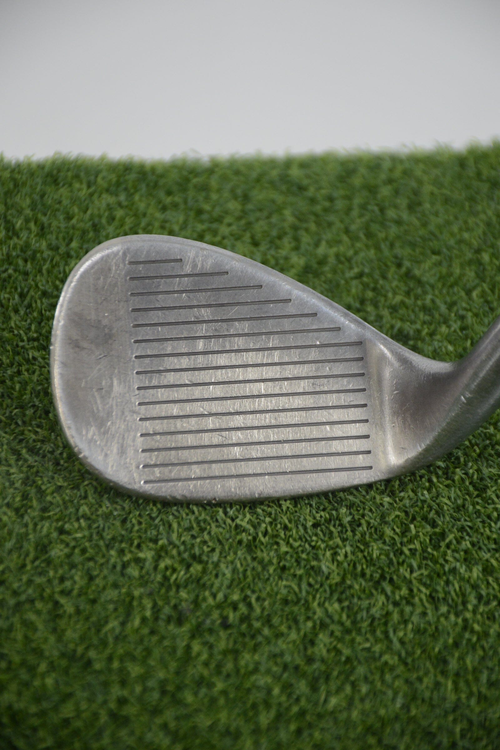 Cleveland CG10 Chrome 52 Degree Wedge Wedge Flex 35.5" Golf Clubs GolfRoots