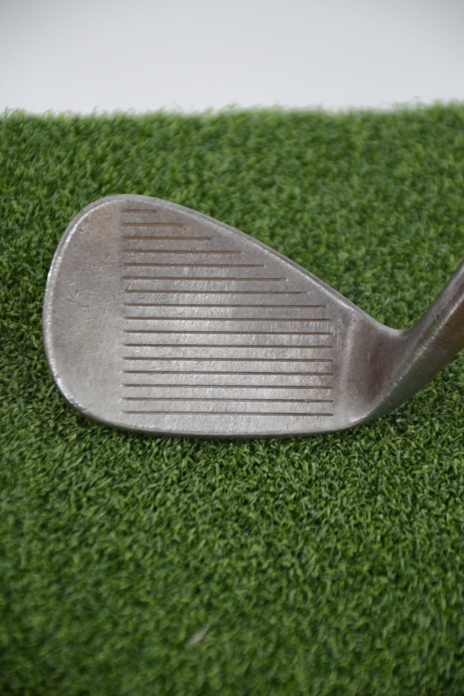 Titleist Vokey Spin Milled 52 Degree Wedge Wedge Flex 35.25" Golf Clubs GolfRoots