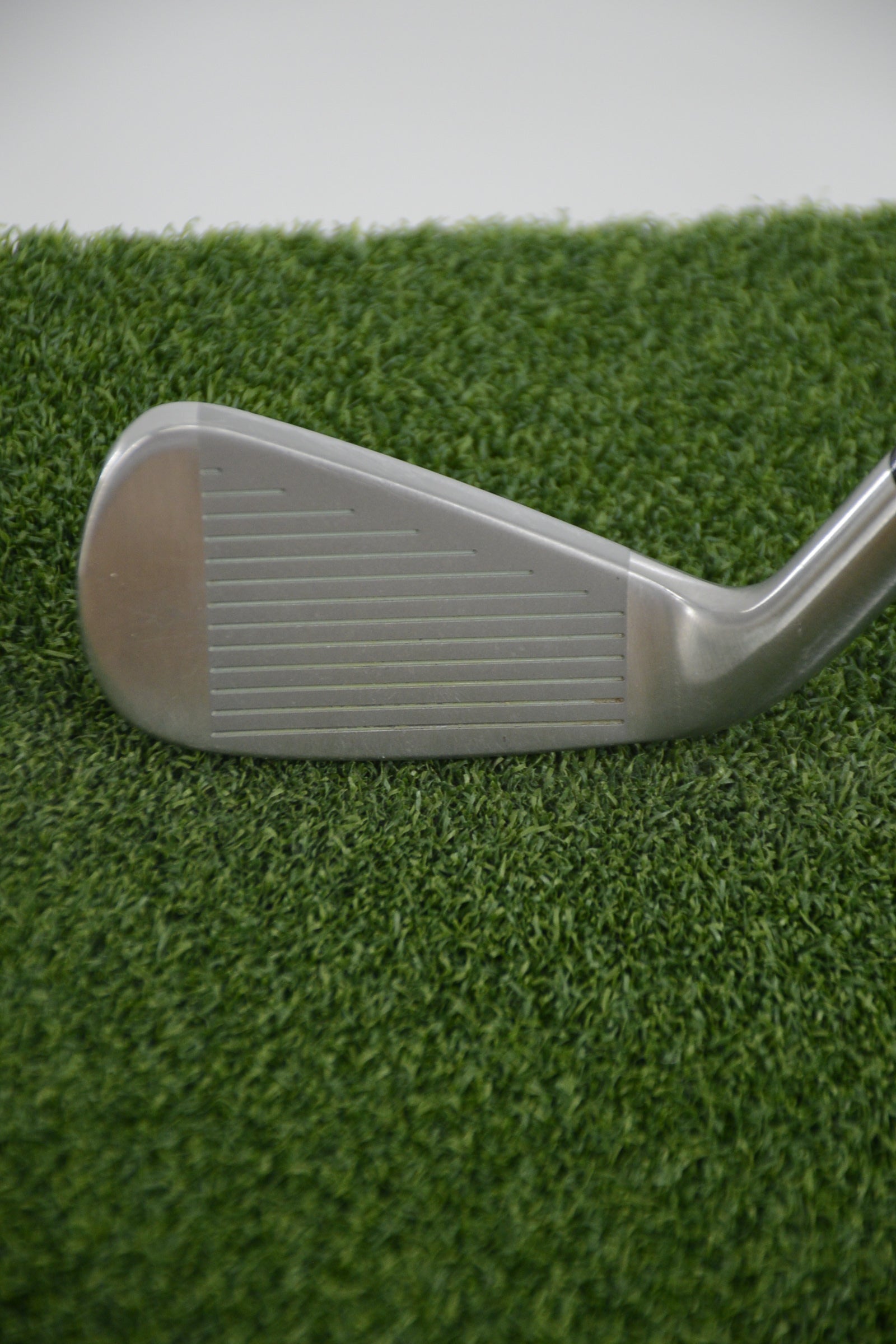 Titleist 503.H 22 Degree Driving Iron S Flex 39.5"