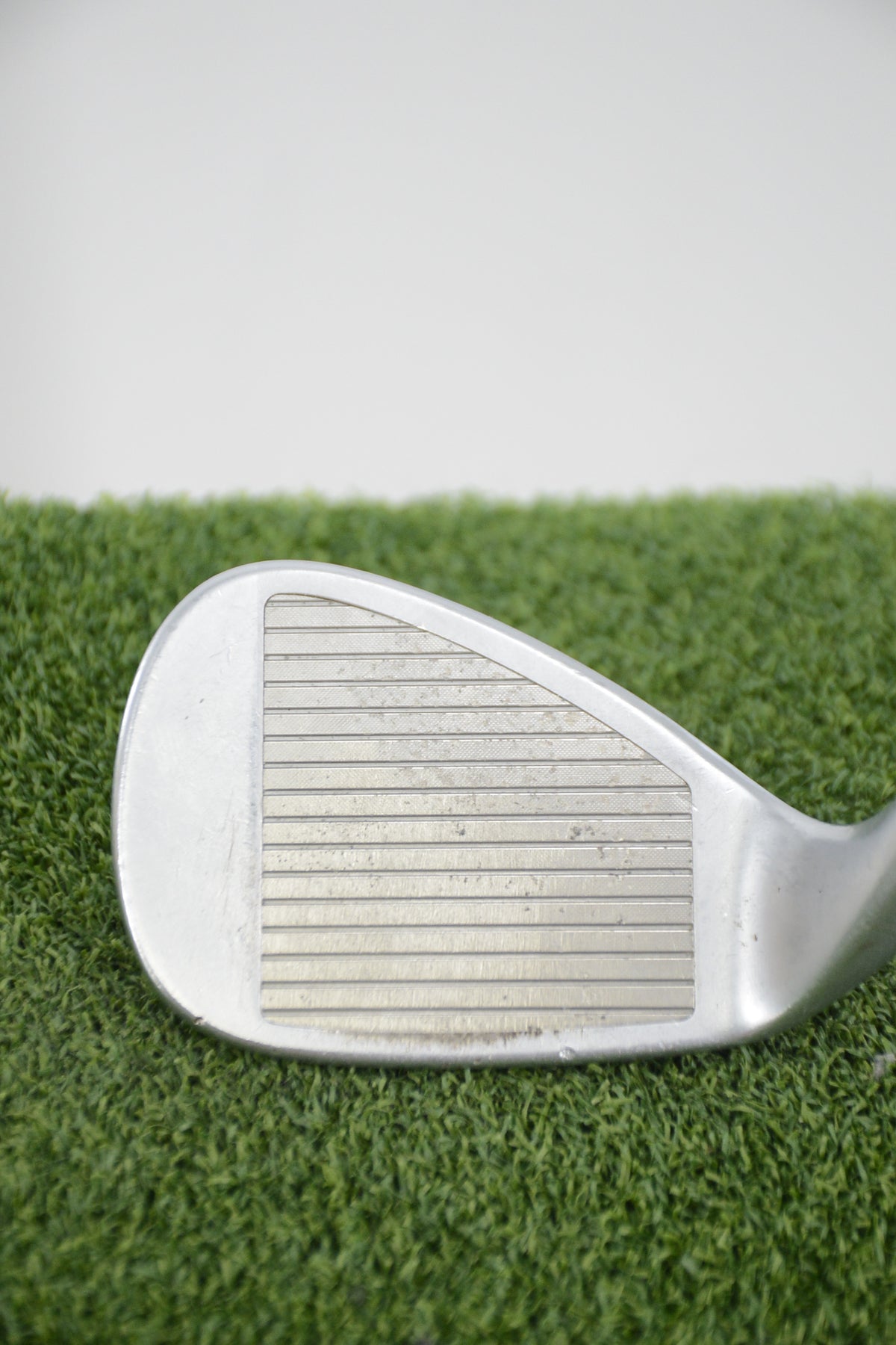 TaylorMade Tour Preferred EF Satin Chrome 54 Degree Wedge X Flex 36.25"