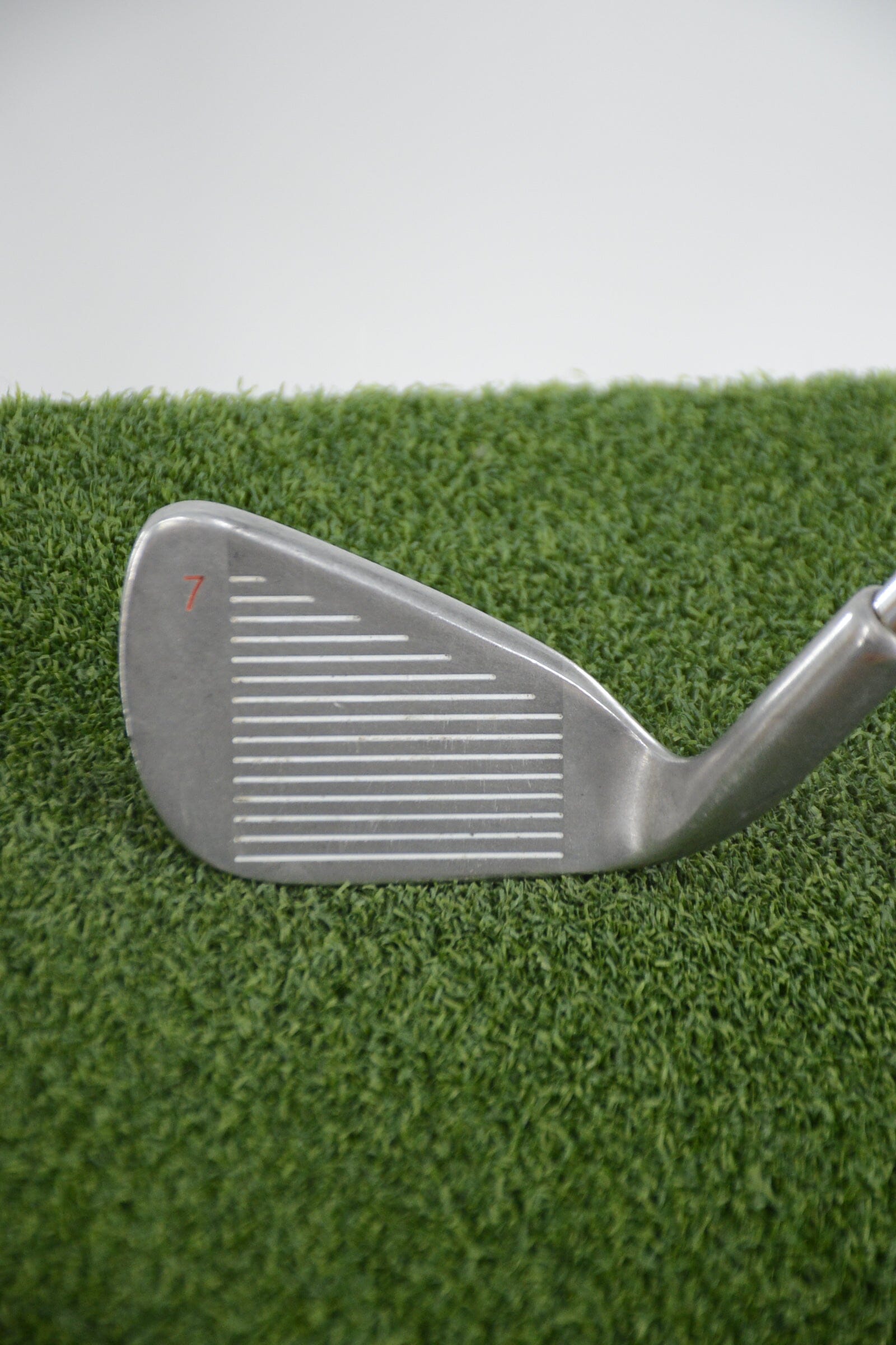 Dyna Tour 880 7 Iron R Flex 34.75" Golf Clubs GolfRoots