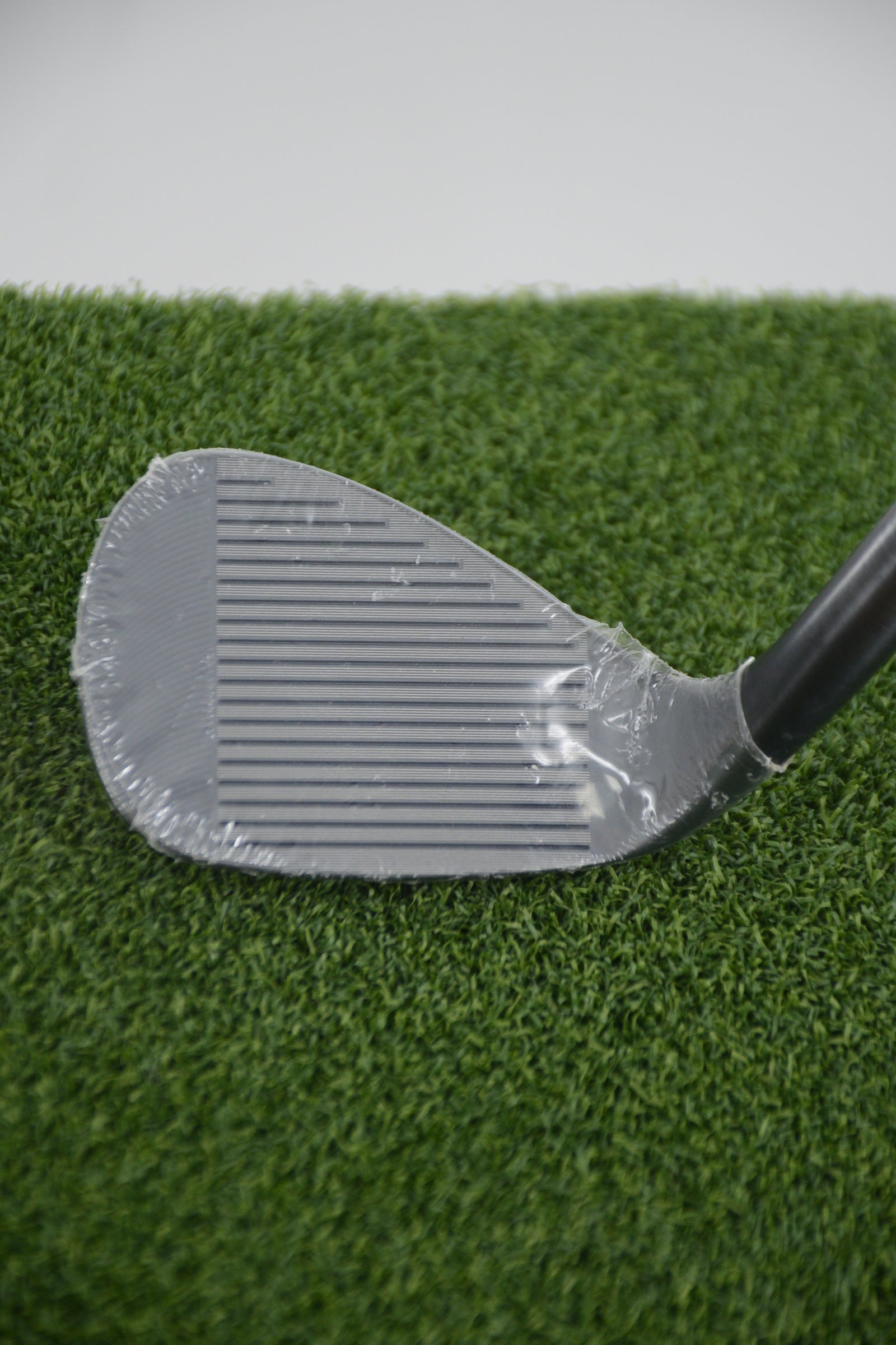 NEW Cleveland RTX Zipcore Black Satin 58 Degree Wedge Wedge Flex 34.75"