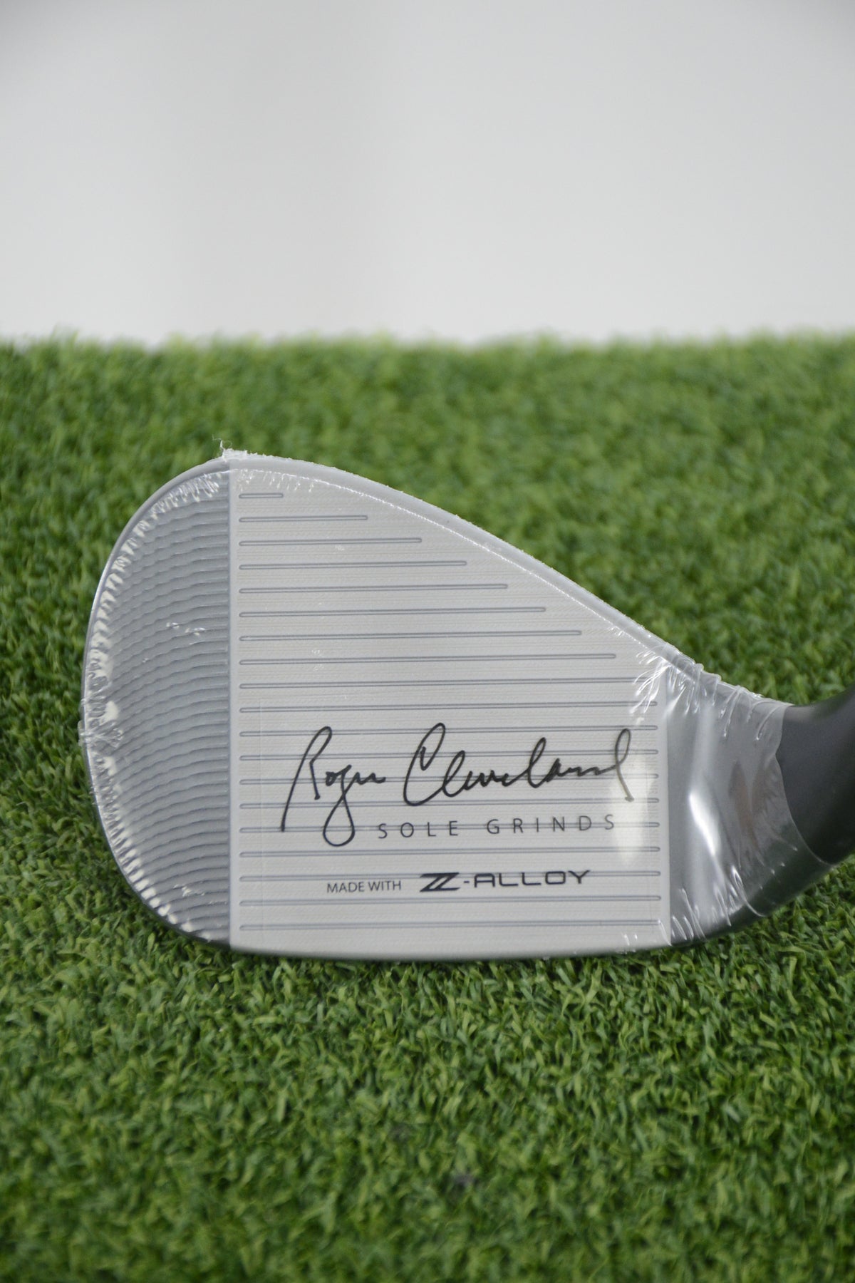 NEW Cleveland RTZ 2 Black Satin 52 Degree Wedge Wedge Flex 35.5"