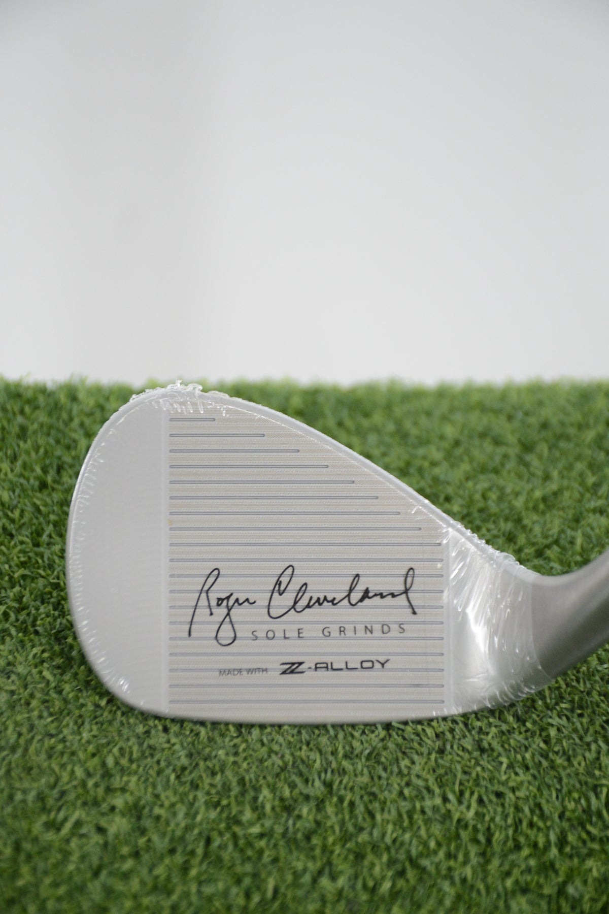 NEW Cleveland RTZ 2 Tour Rack 56 Degree Wedge S Flex 35"