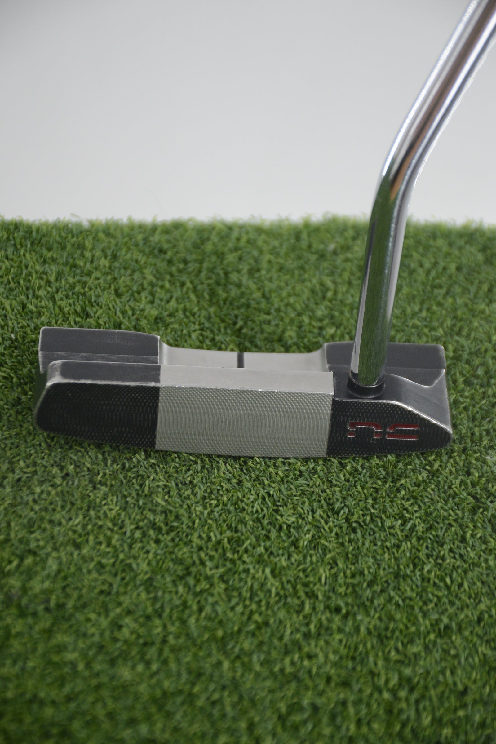 Never Compromise Reserve 2 NC Contrast Putter 34.25"